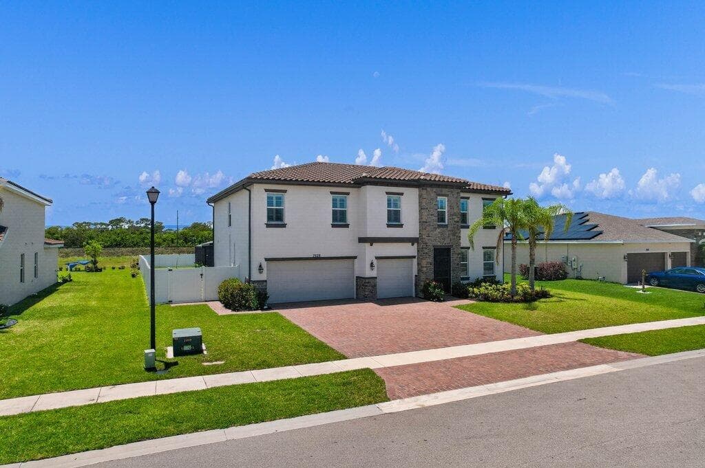 7528 NW Deysbrook Lane, Port St. Lucie, FL 34987 — photo 3 of 47