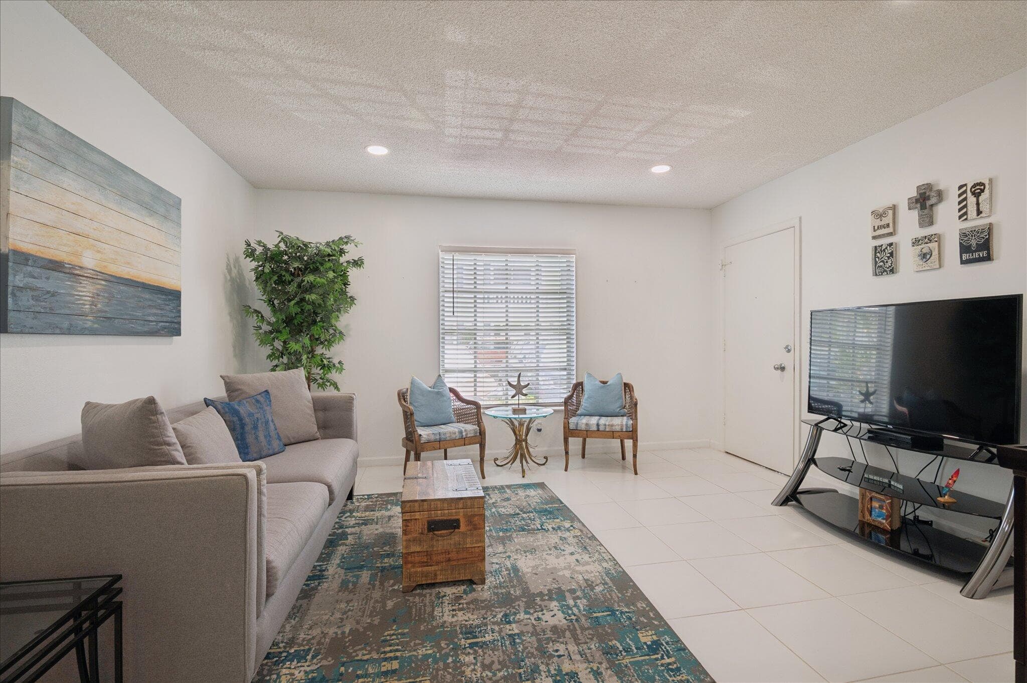 2210 NE 67th Street 1211, Fort Lauderdale, FL 33308 — photo 3 of 18
