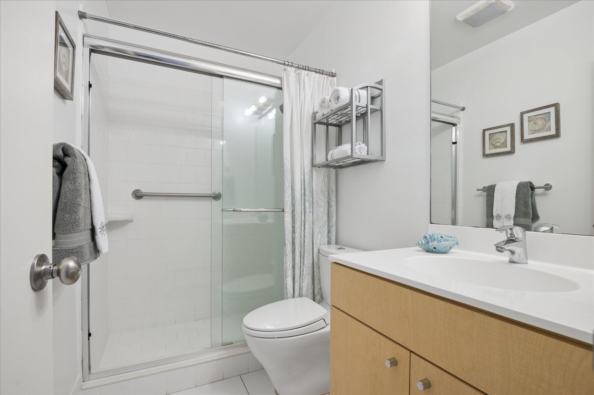 2210 NE 67th Street 1211, Fort Lauderdale, FL 33308 — photo 12 of 18
