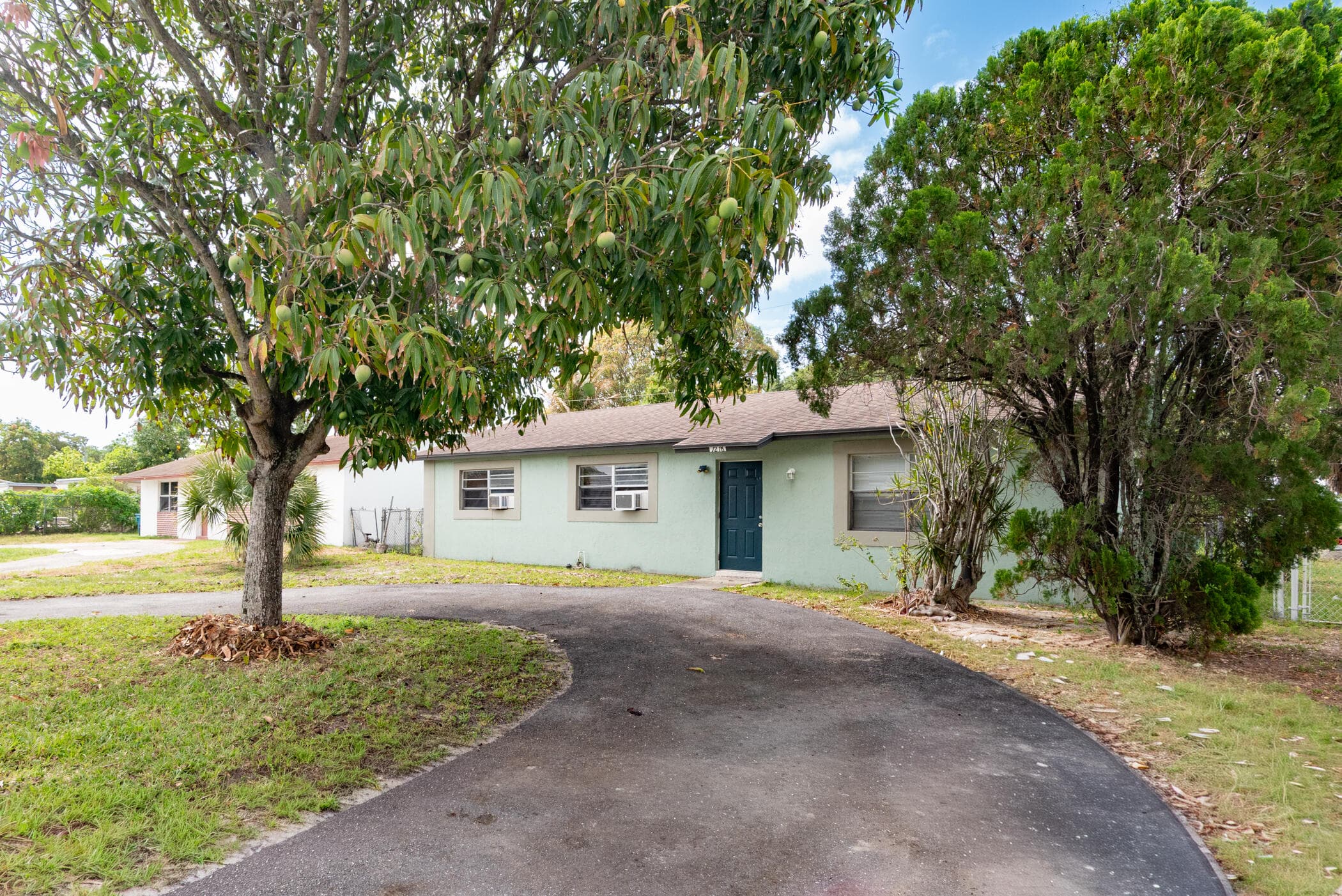1218 Giller Avenue, Mangonia Park, FL 33407 — photo