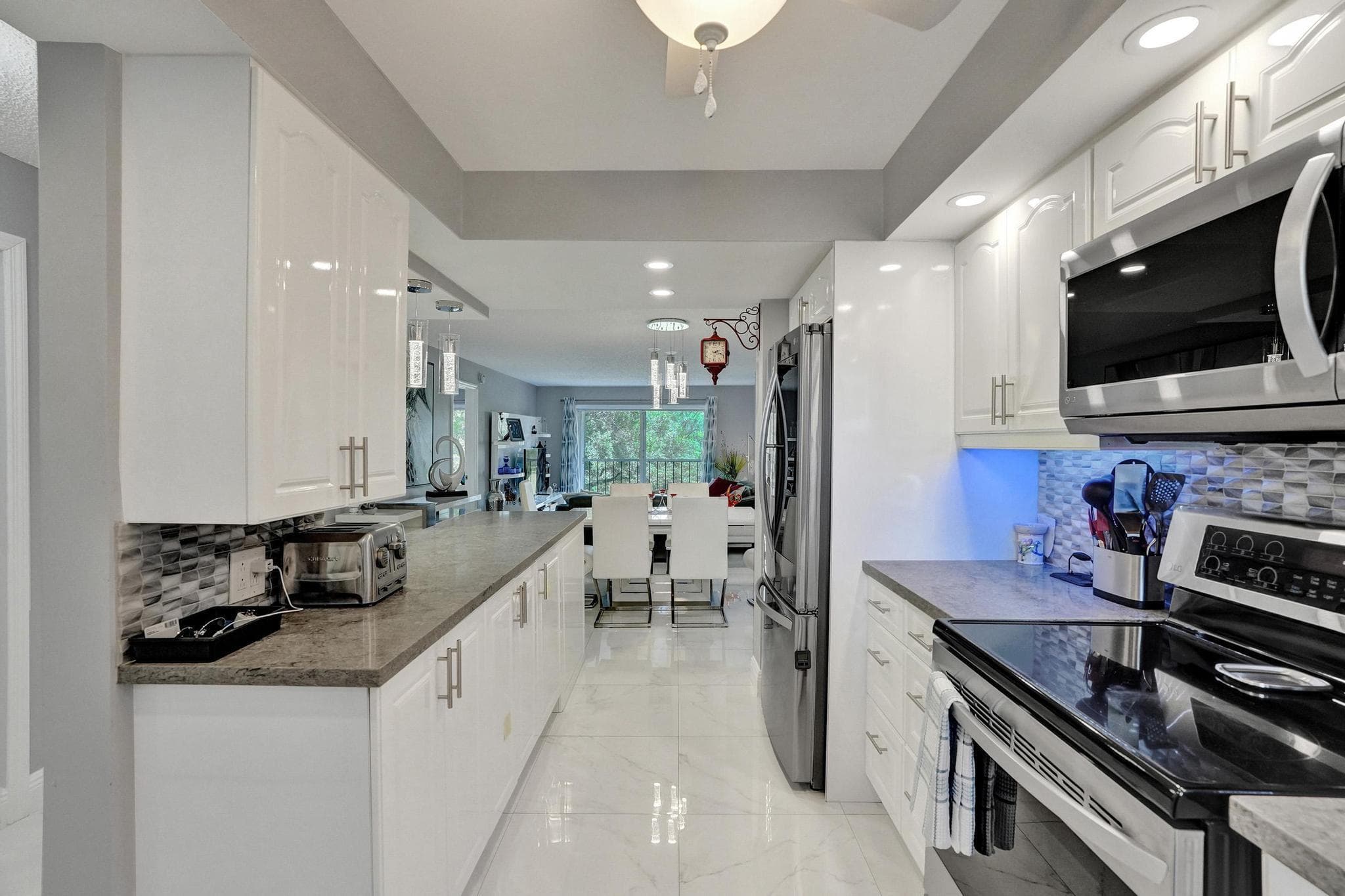 5860 NW 44th Street 314, Lauderhill, FL 33319 — photo 11 of 41