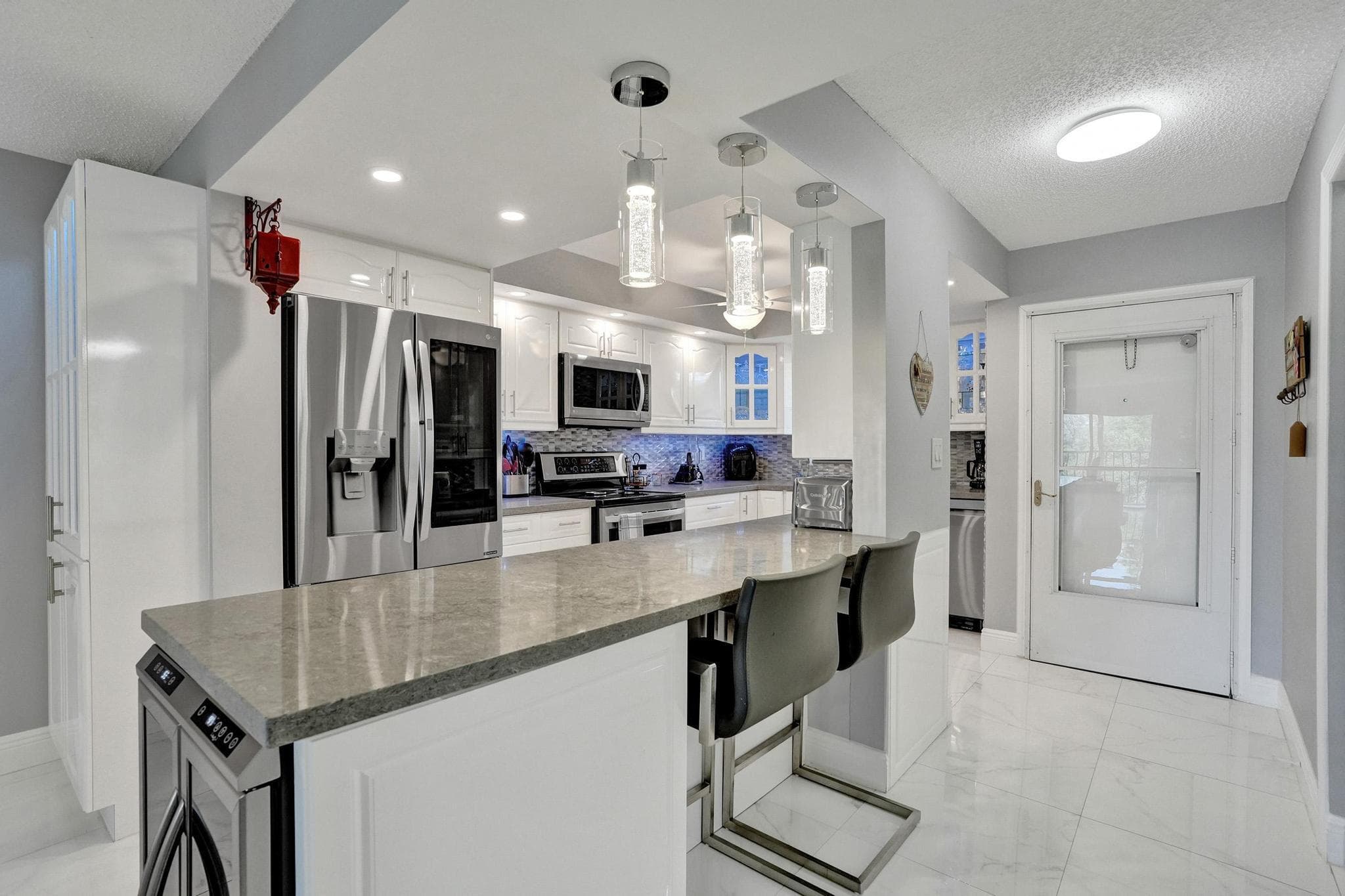 5860 NW 44th Street 314, Lauderhill, FL 33319 — photo 3 of 41