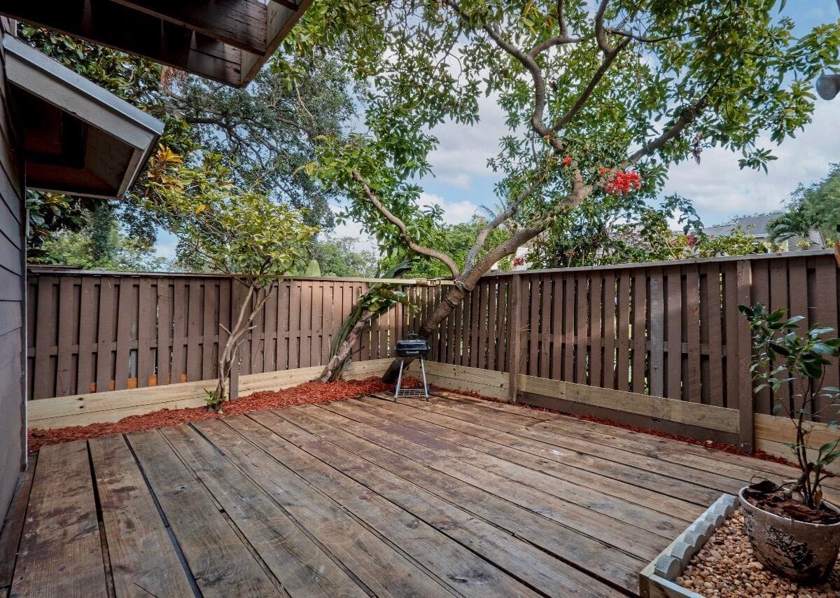 7125 Sportsman Drive, North Lauderdale, FL 33068 — photo 32 of 37