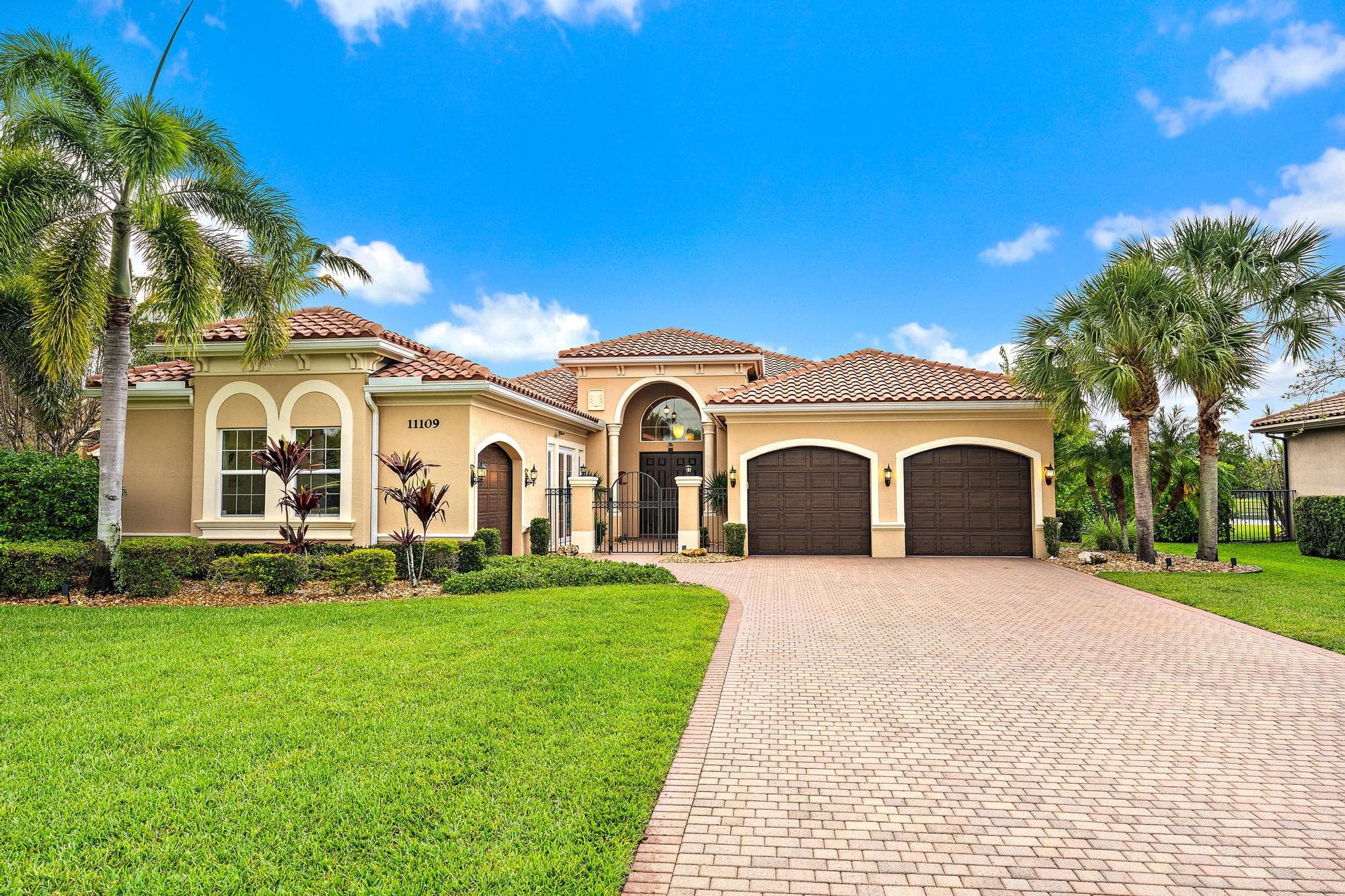 11109 Rockledge View Drive, Palm Beach Gardens, FL 33412 — photo 10 of 54