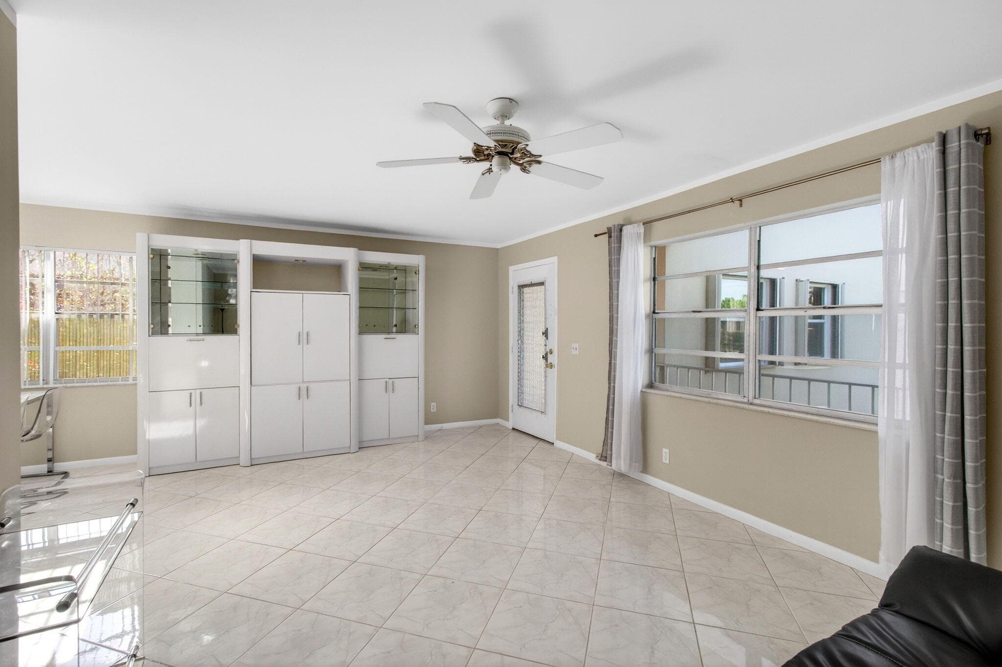 95 Burgundy B, Delray Beach, FL 33484 — photo 7 of 52