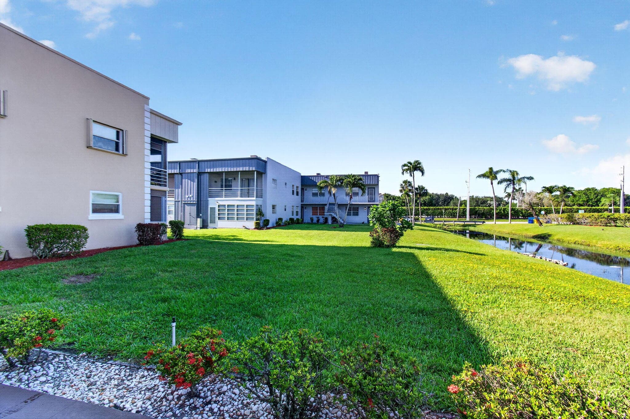 95 Burgundy B, Delray Beach, FL 33484 — photo 41 of 52
