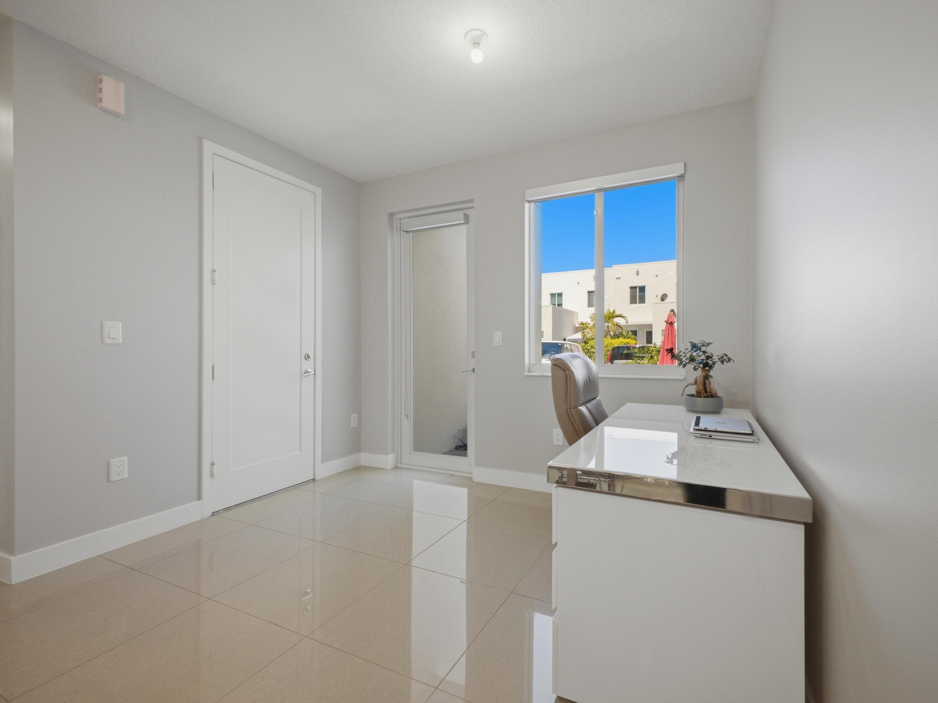 6642 NW 103rd Parkway 6642, Doral, FL 33178 — photo 13 of 64