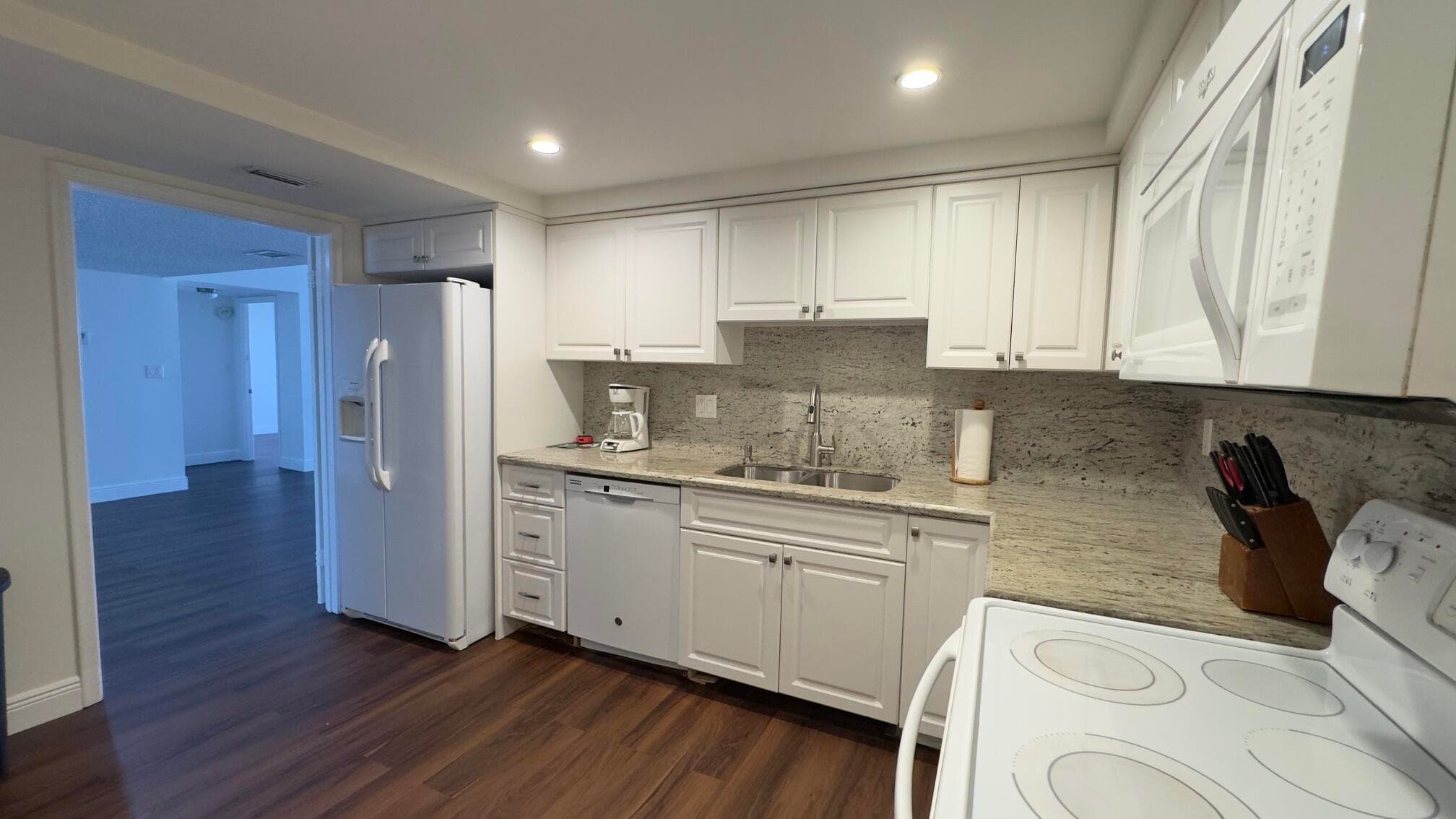 5100 N Ocean Boulevard 804, Lauderdale-By-The-Sea, FL 33308 — photo 9 of 26