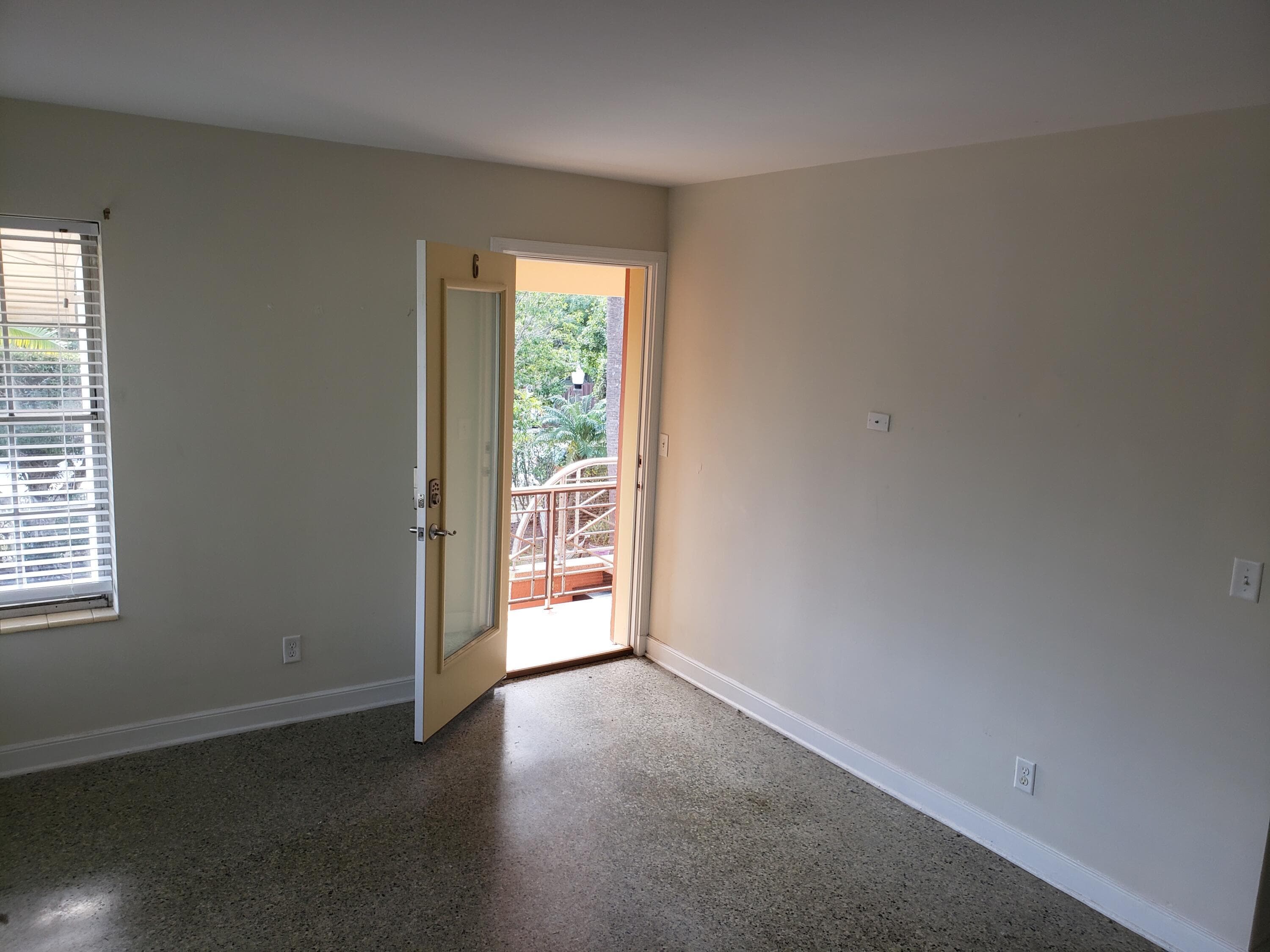 3637 S Olive Avenue, West Palm Beach, FL 33405 — photo 2 of 8