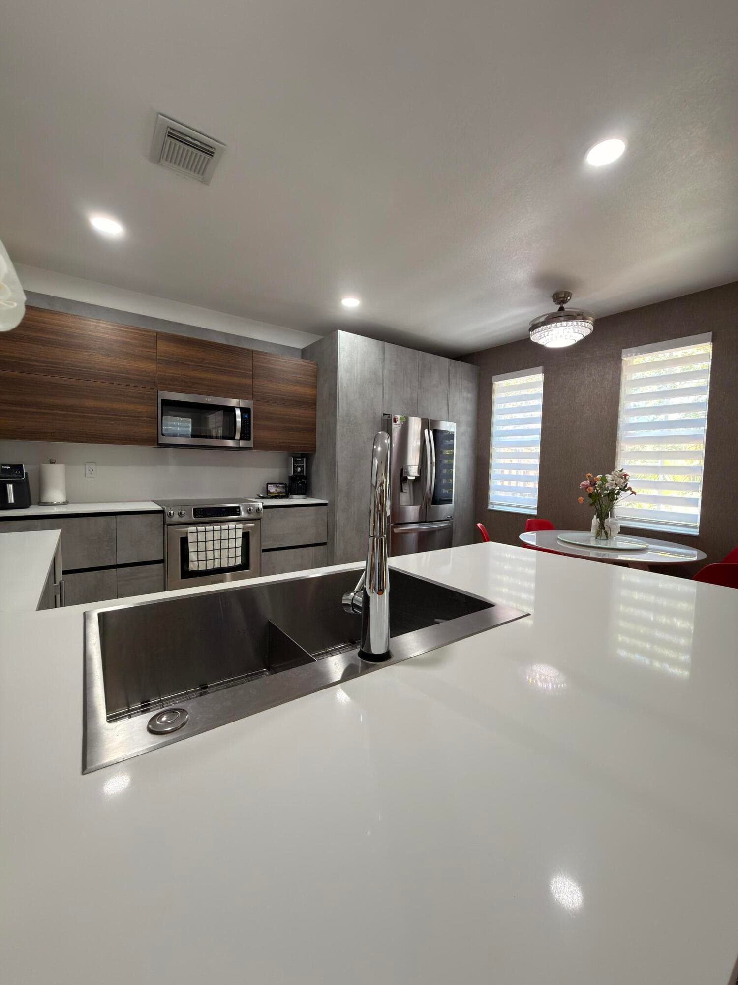 7407 NW 108th Path, Doral, FL 33178 — photo 10 of 42