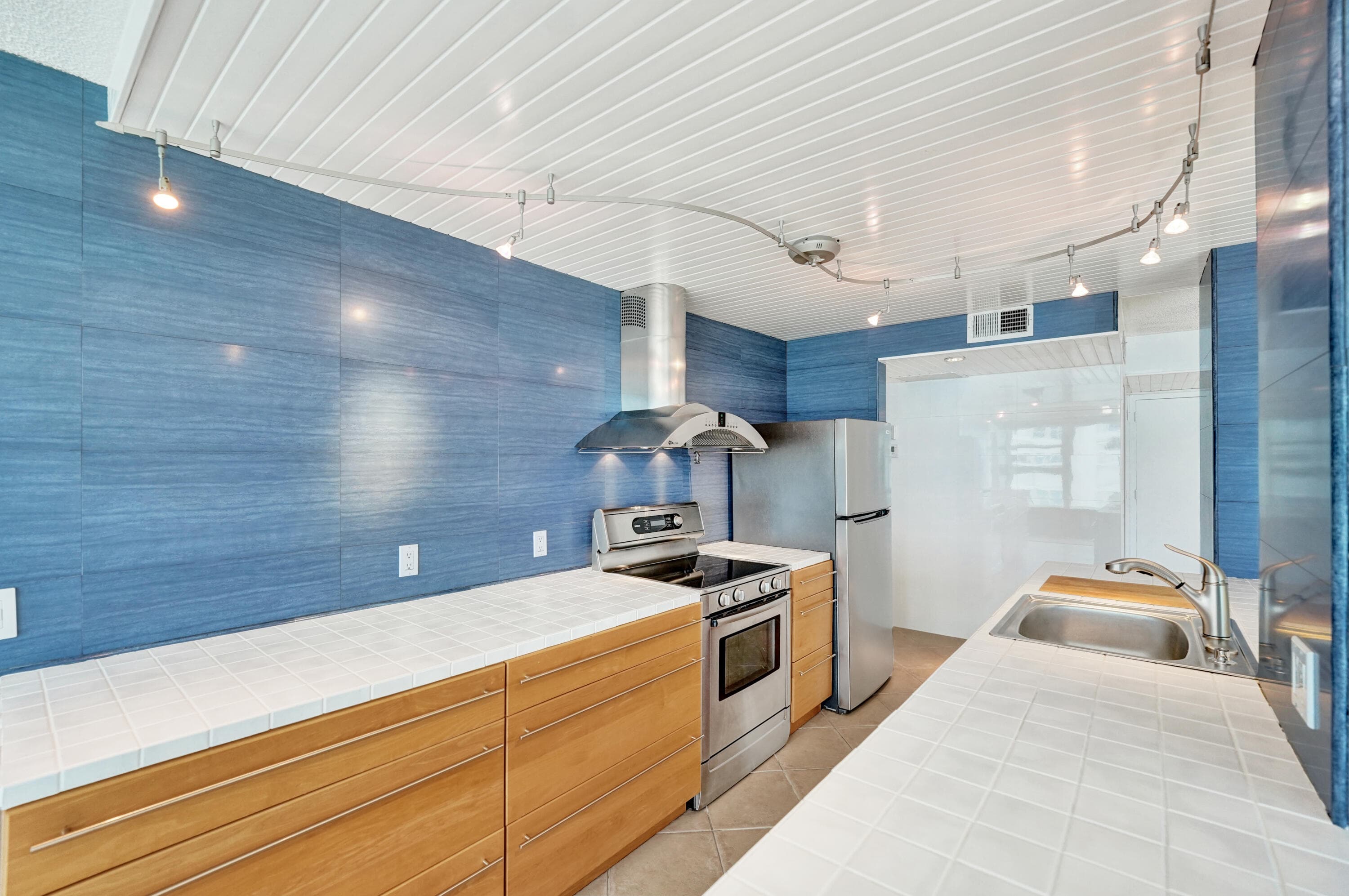 1620 S Ocean Boulevard 14-d, Lauderdale-By-The-Sea, FL 33062 — photo 14 of 43