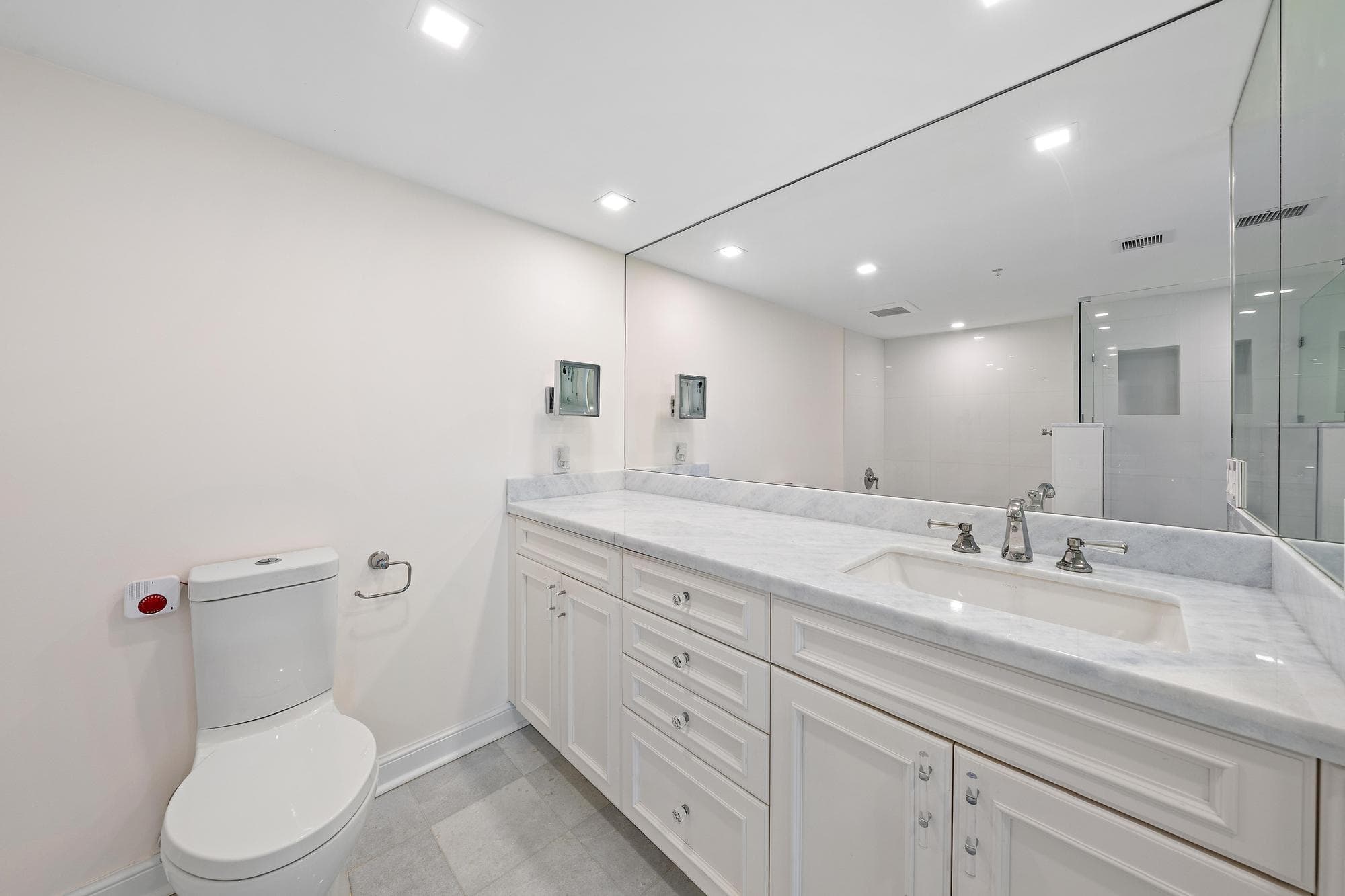 2450 Presidential Way 505, West Palm Beach, FL 33401 — photo 18 of 58