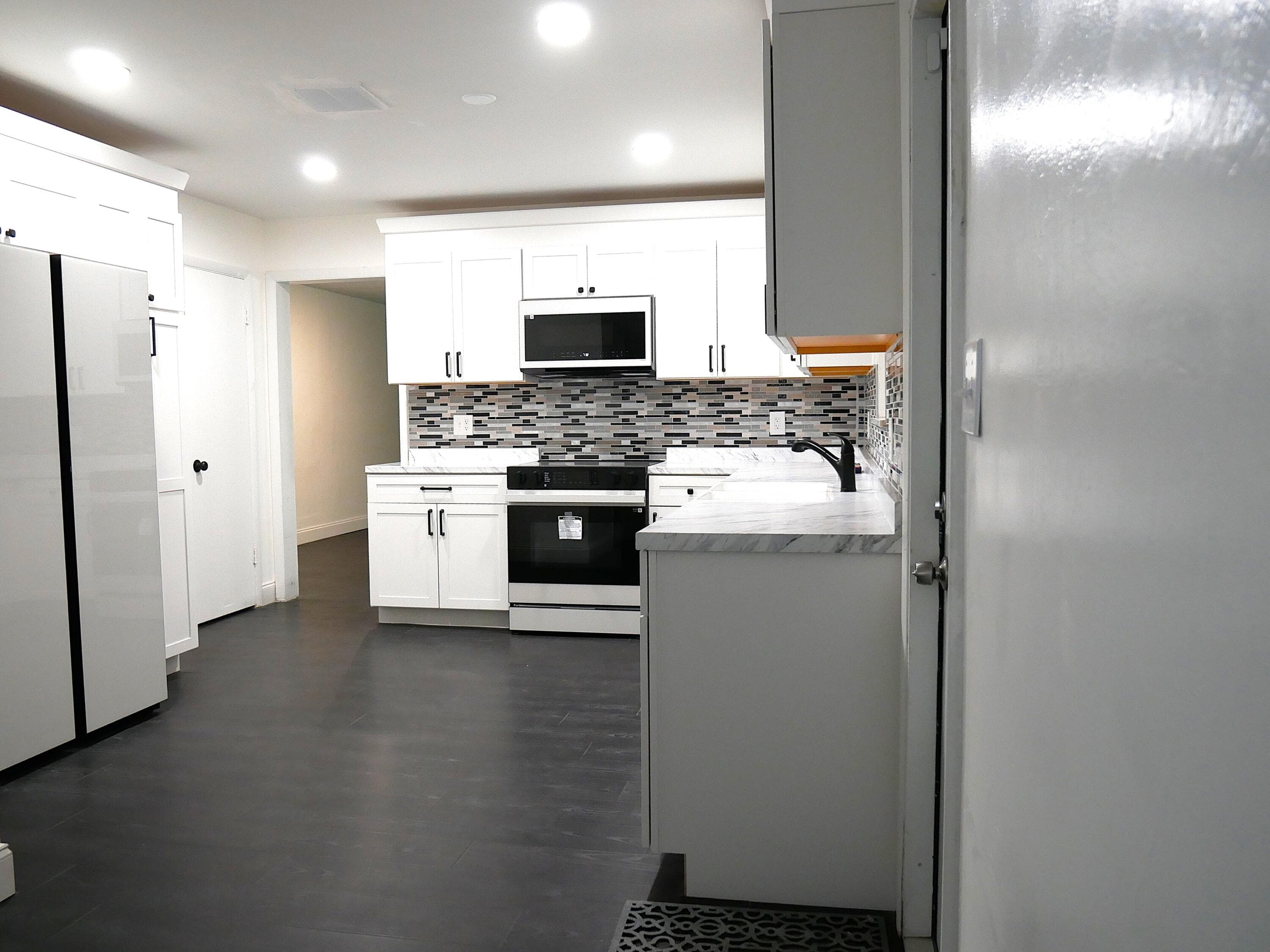 3521 NW 29th Street, Lauderdale Lakes, FL 33311 — photo 4 of 22