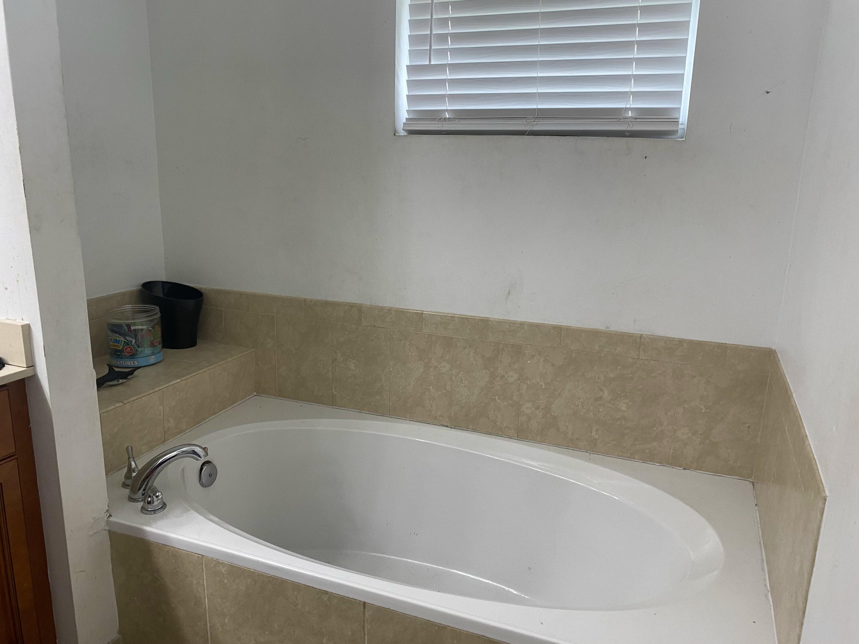 4407 NW 48th Terrace, Tamarac, FL 33319 — photo 9 of 16