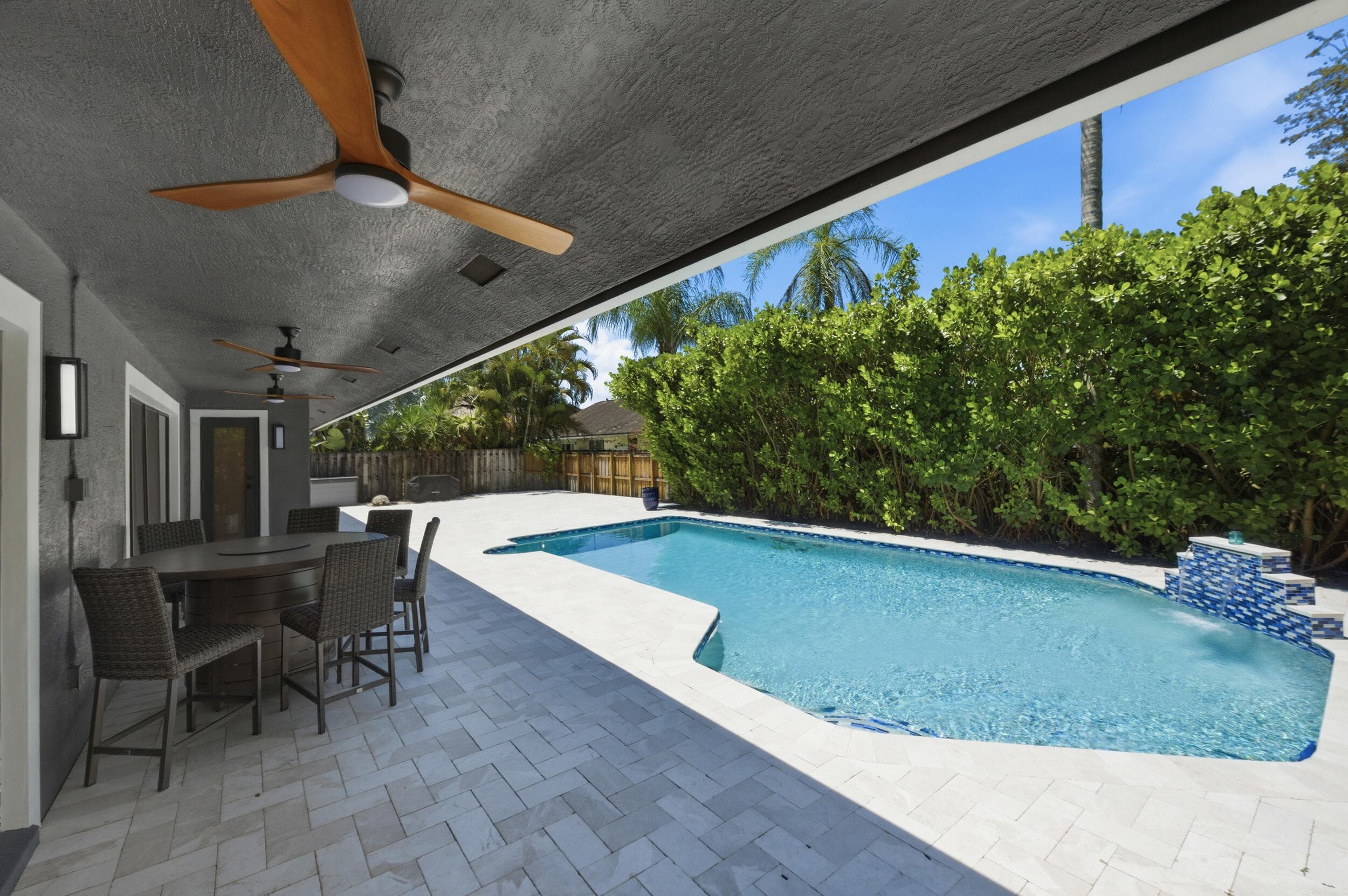 1630 NW 118th Avenue, Pembroke Pines, FL 33026 — photo 24 of 35