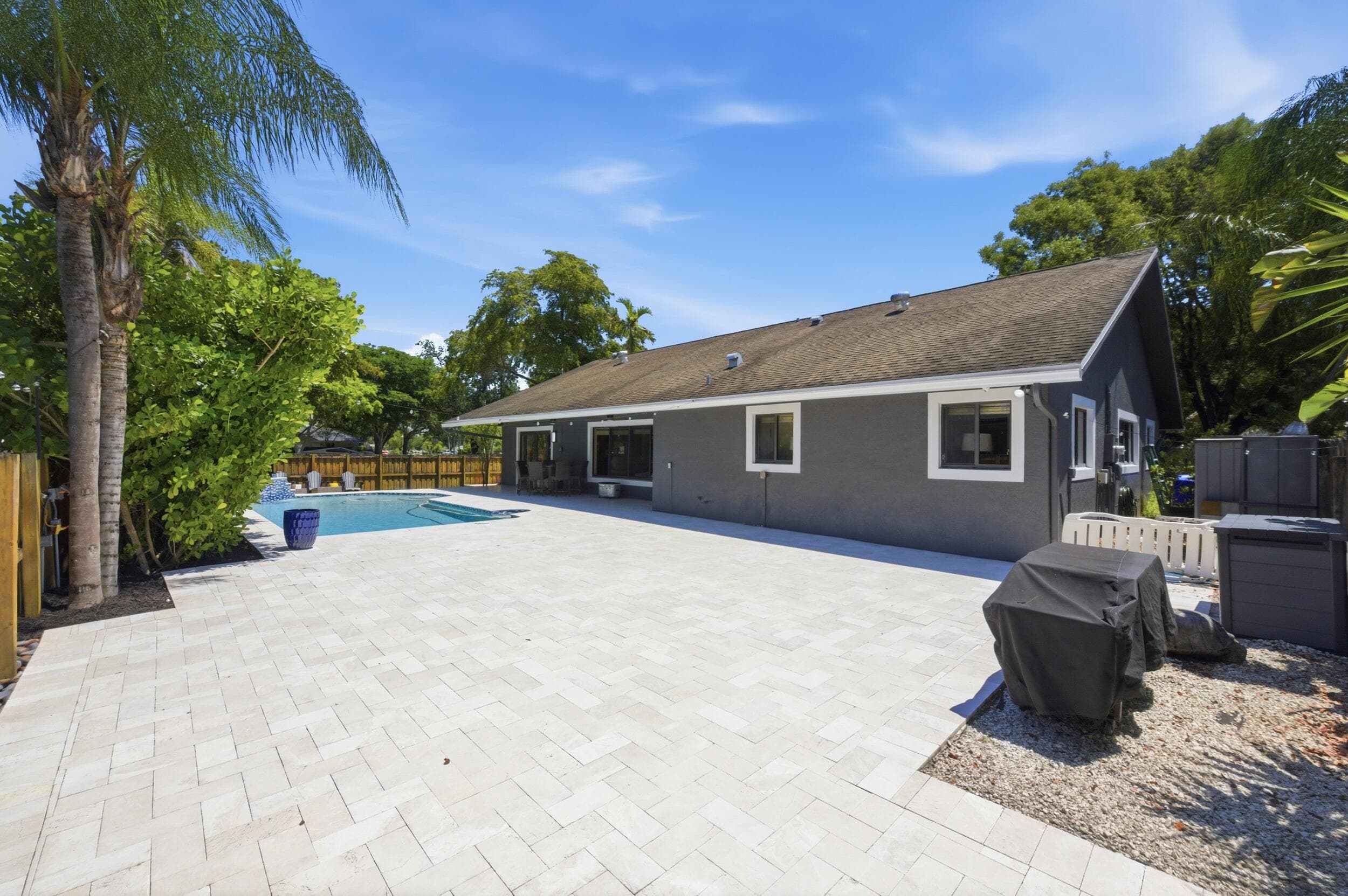 1630 NW 118th Avenue, Pembroke Pines, FL 33026 — photo 26 of 35