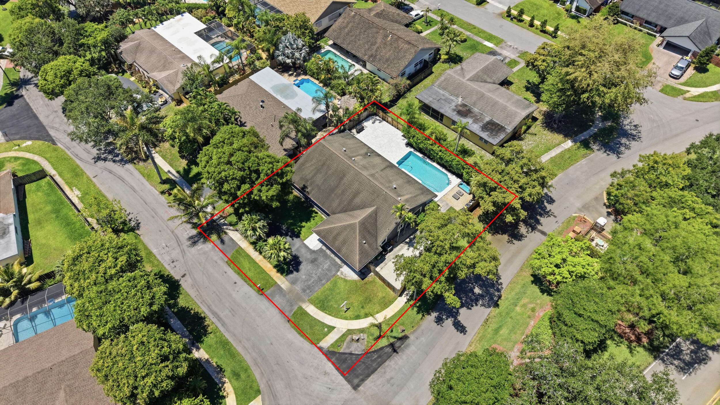 1630 NW 118th Avenue, Pembroke Pines, FL 33026 — photo 5 of 35