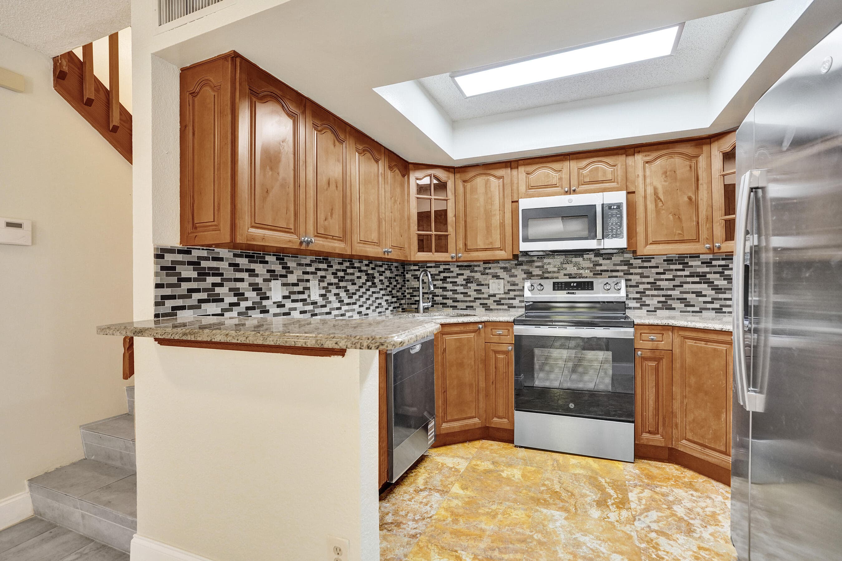 4260 Village Drive D, Delray Beach, FL 33445 — photo 8 of 31