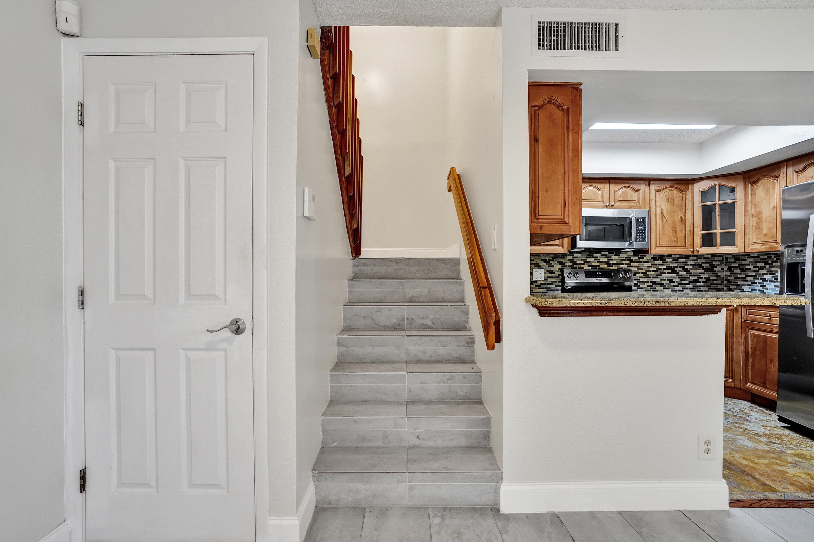 4260 Village Drive D, Delray Beach, FL 33445 — photo 10 of 31