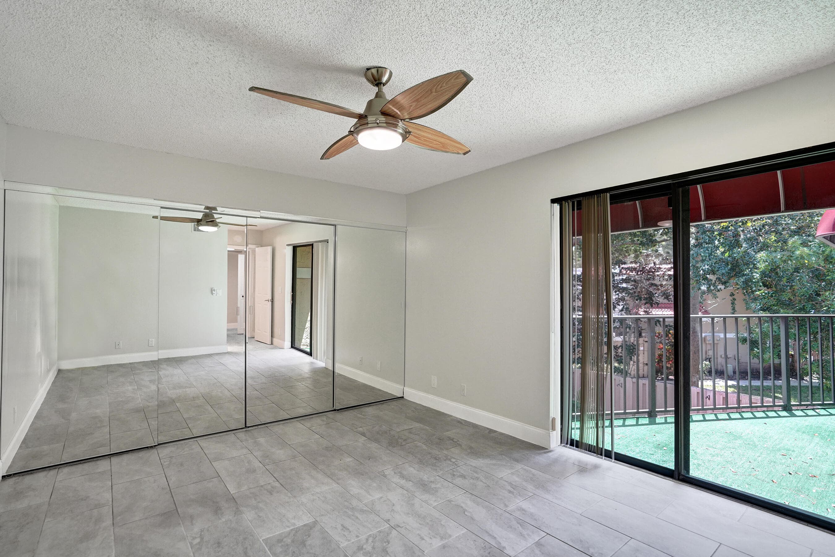 4260 Village Drive D, Delray Beach, FL 33445 — photo 17 of 31