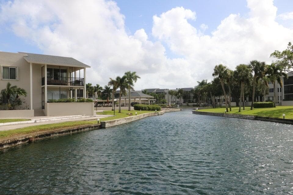 11811 Ave Of The Pga 3-2f, Palm Beach Gardens, FL 33418 — photo 26 of 39