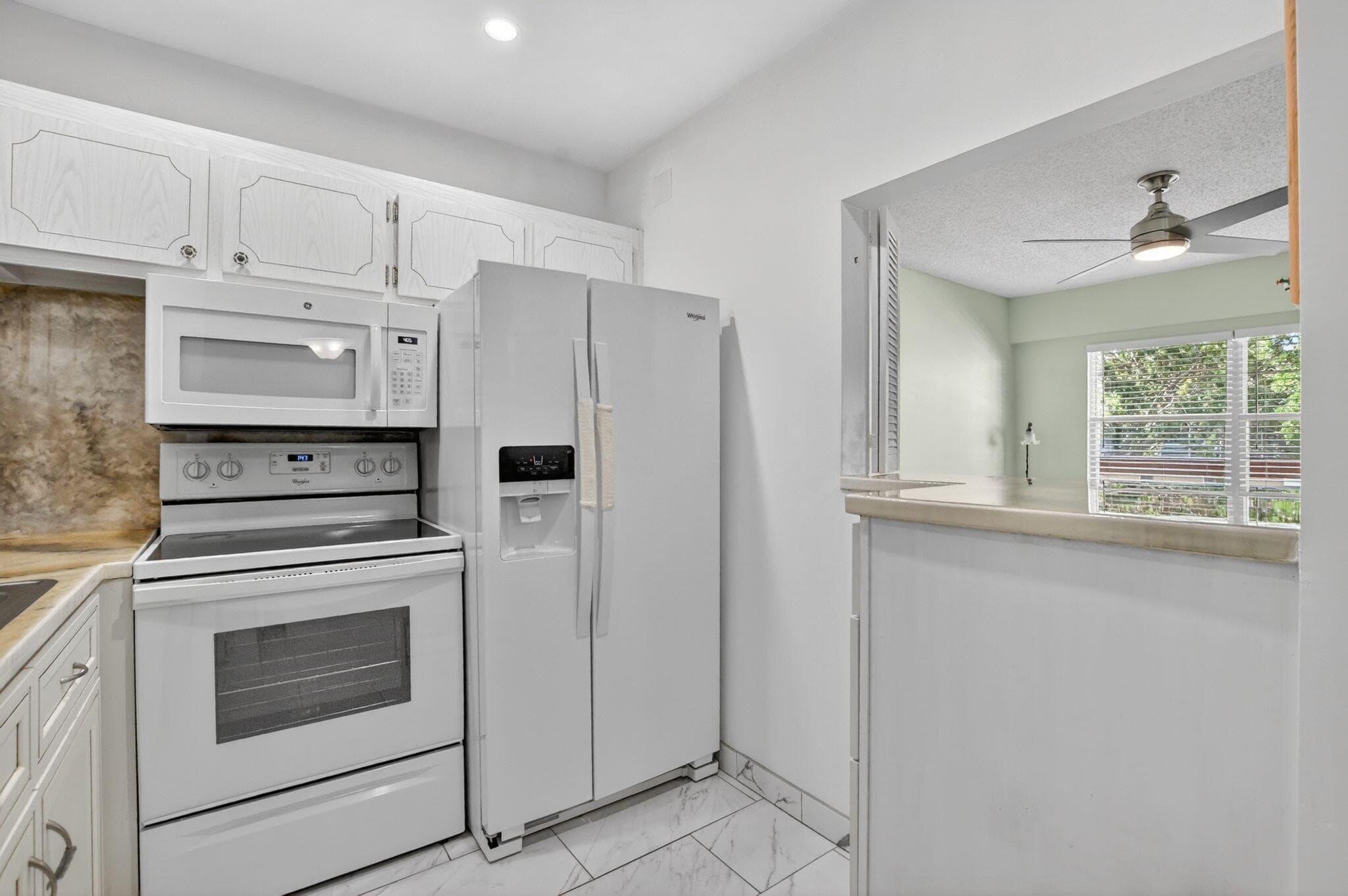 415 Mansfield J, Boca Raton, FL 33434 — photo 11 of 42