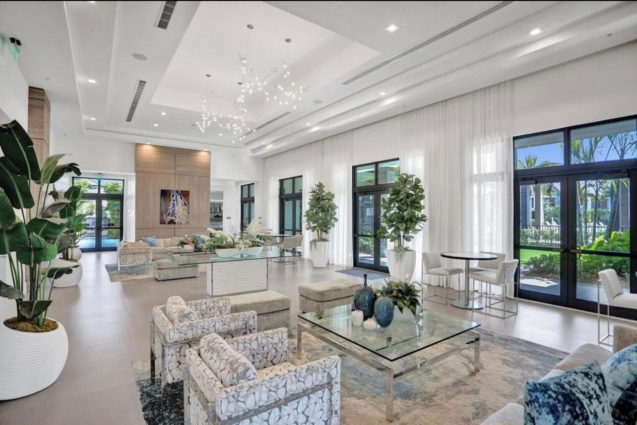 4716 NW 84th Court, Doral, FL 33166 — photo 15 of 34