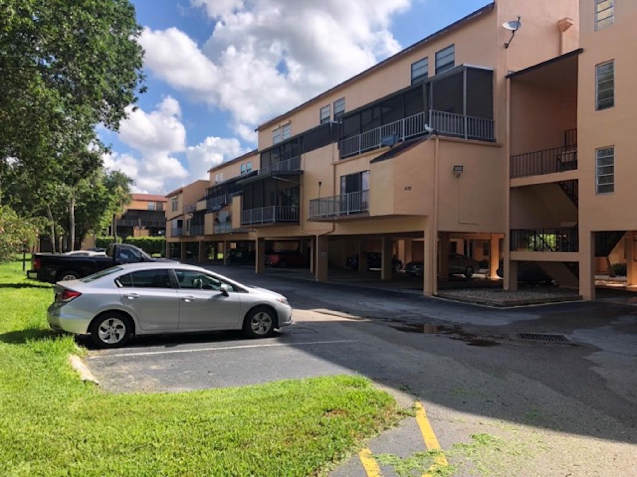 430 Commodore Drive 310, Plantation, FL 33325 — photo 9 of 10