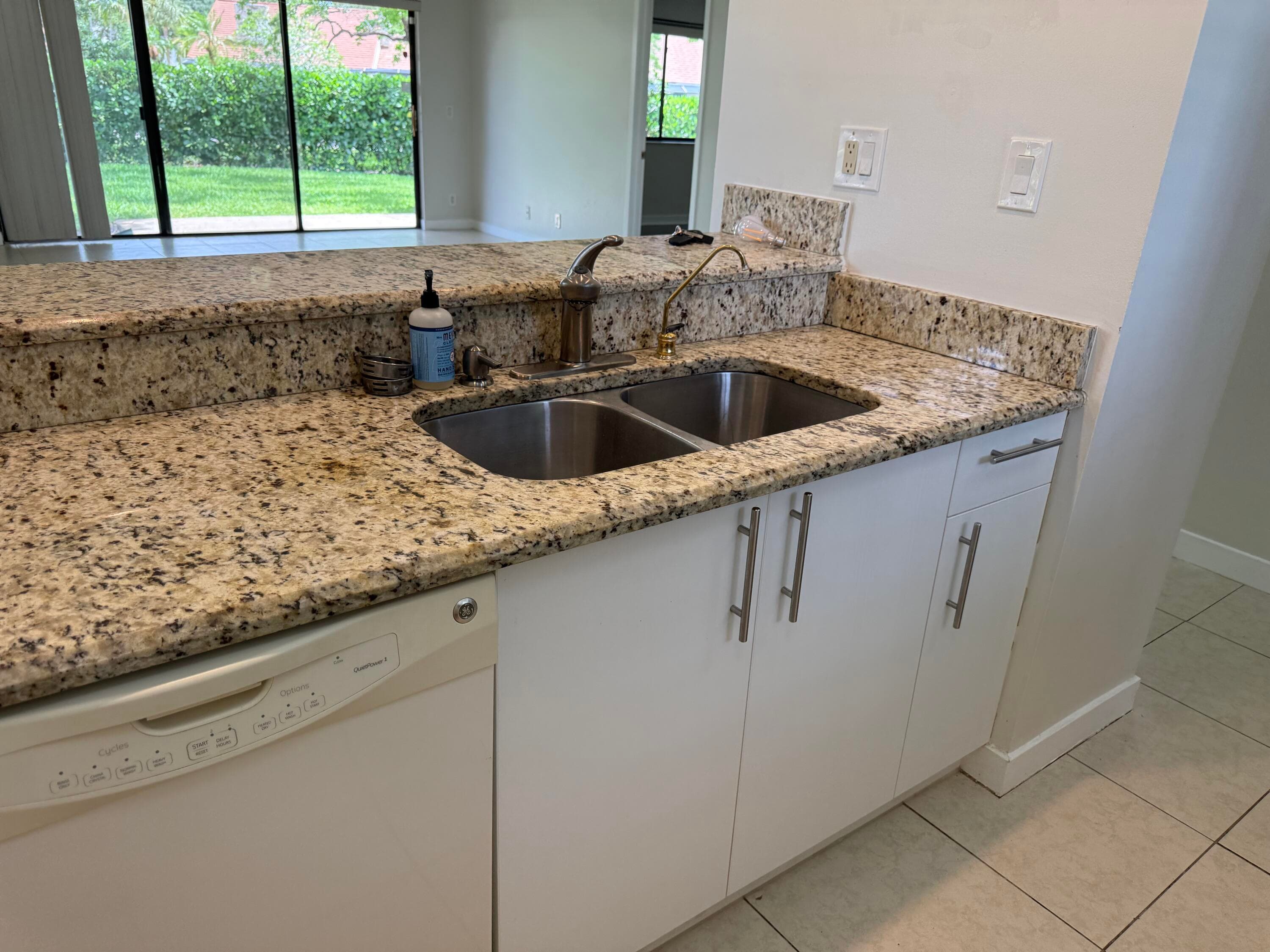 112 Club Drive, Palm Beach Gardens, FL 33418 — photo 10 of 27
