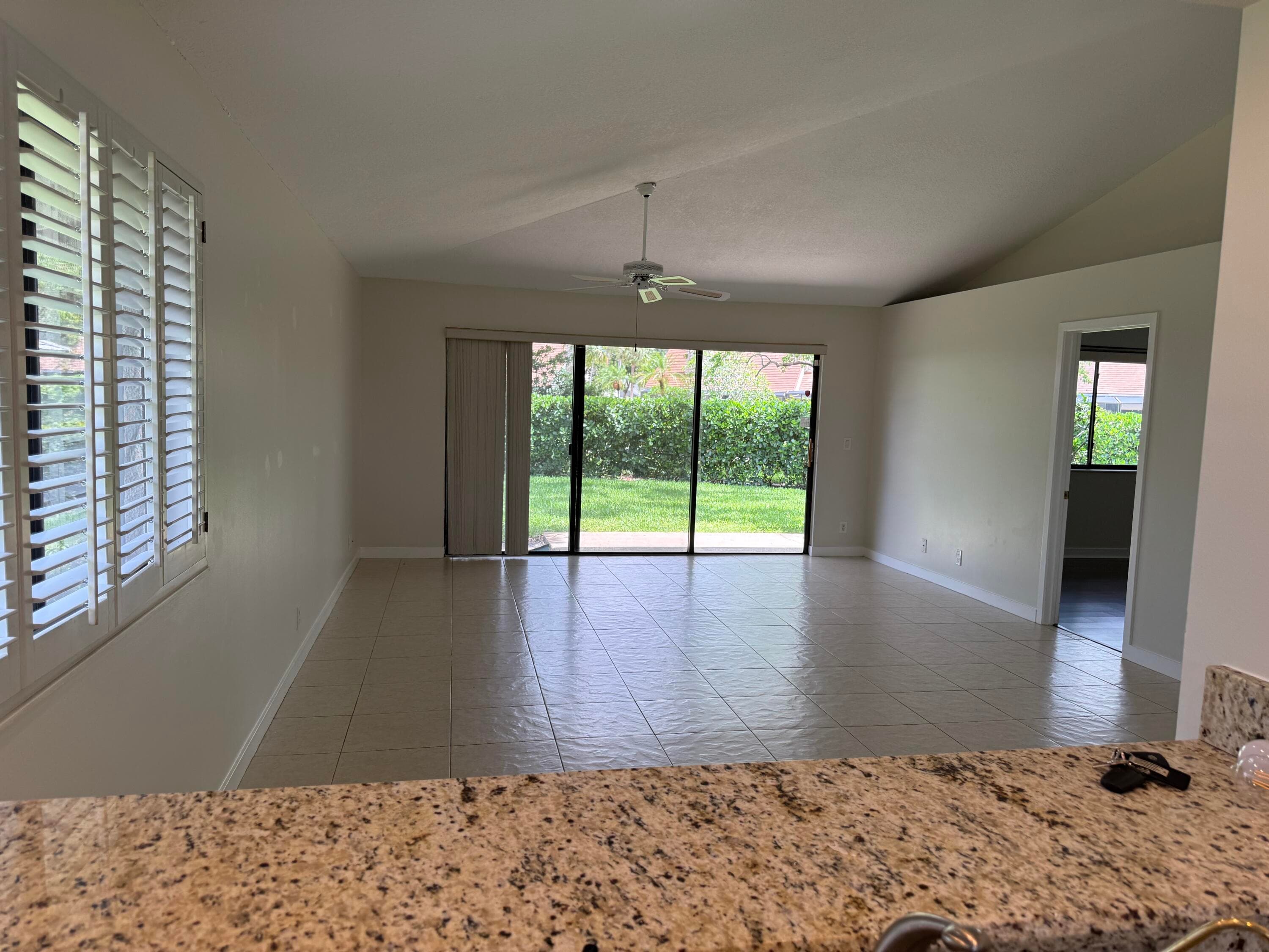 112 Club Drive, Palm Beach Gardens, FL 33418 — photo 3 of 27