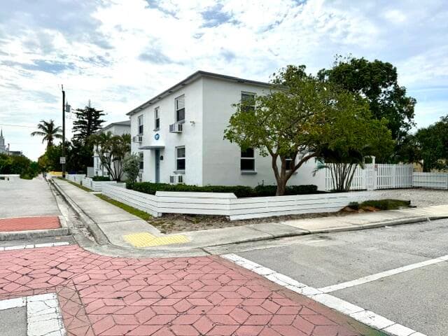 717 2nd Avenue S 8, Lake Worth Beach, FL 33460 — photo 9 of 13