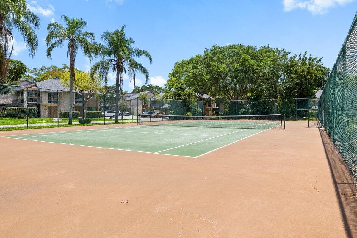 28 Wimbledon Lake Drive 222, Plantation, FL 33324 — photo 29 of 30