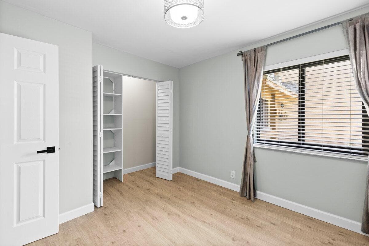 28 Wimbledon Lake Drive 222, Plantation, FL 33324 — photo 13 of 30
