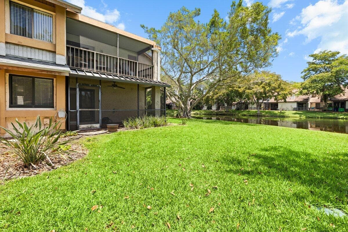 28 Wimbledon Lake Drive 222, Plantation, FL 33324 — photo 25 of 30