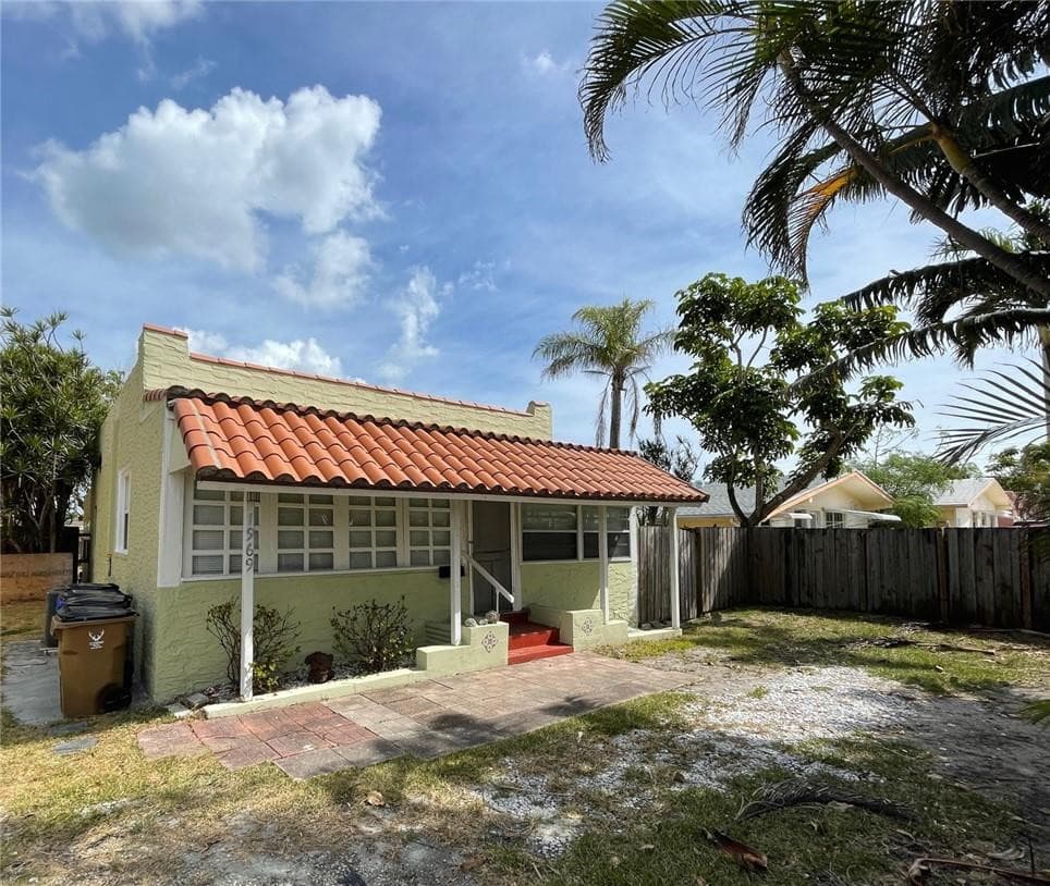 1969 NE 4th Street, Deerfield Beach, FL 33441 — photo