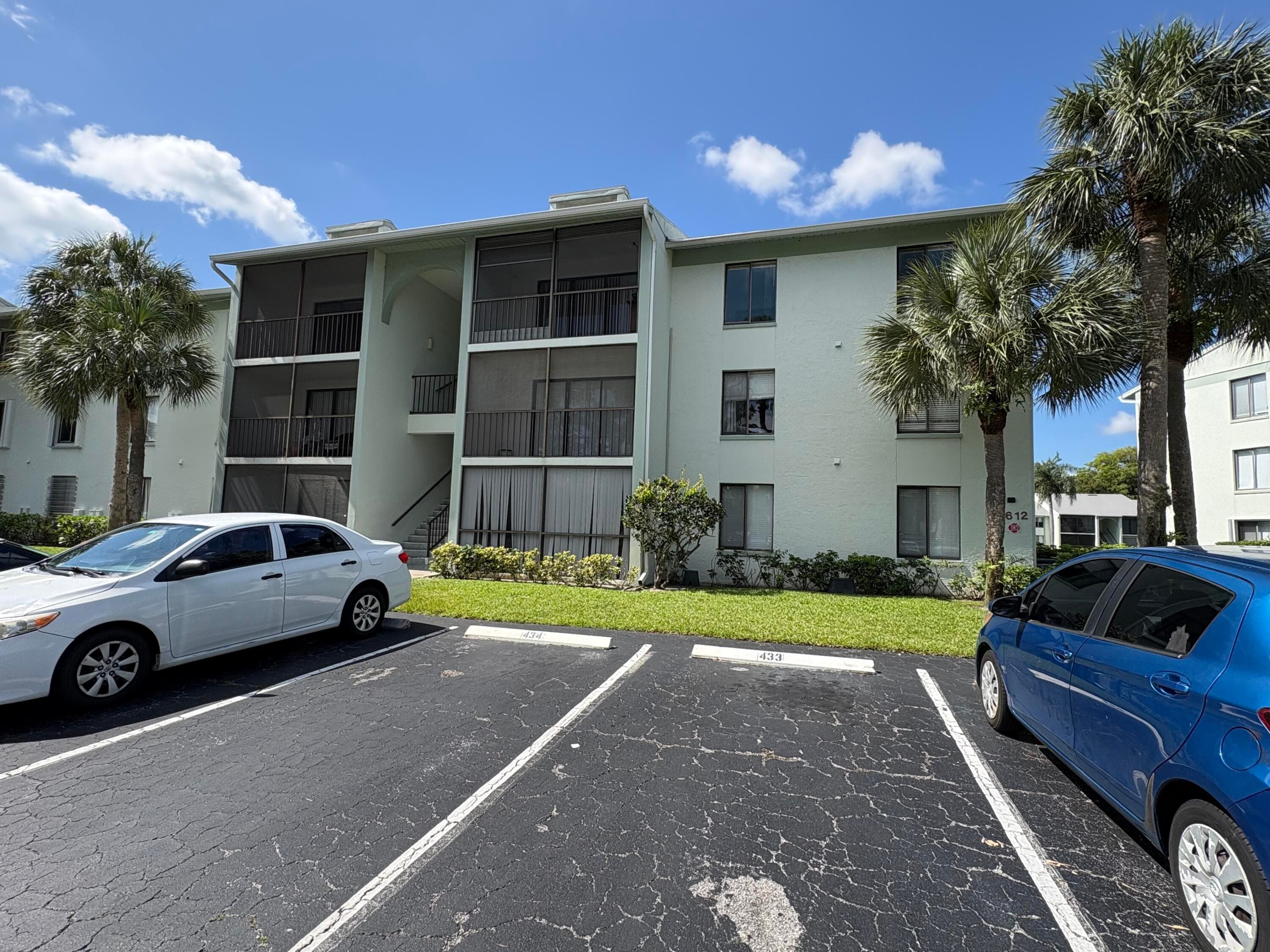 3612 Alder Drive H3, West Palm Beach, FL 33417 — photo 2 of 3