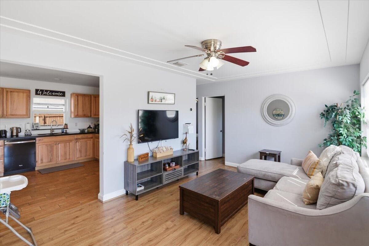 541 NE 58th Court, Fort Lauderdale, FL 33334 — photo 15 of 36