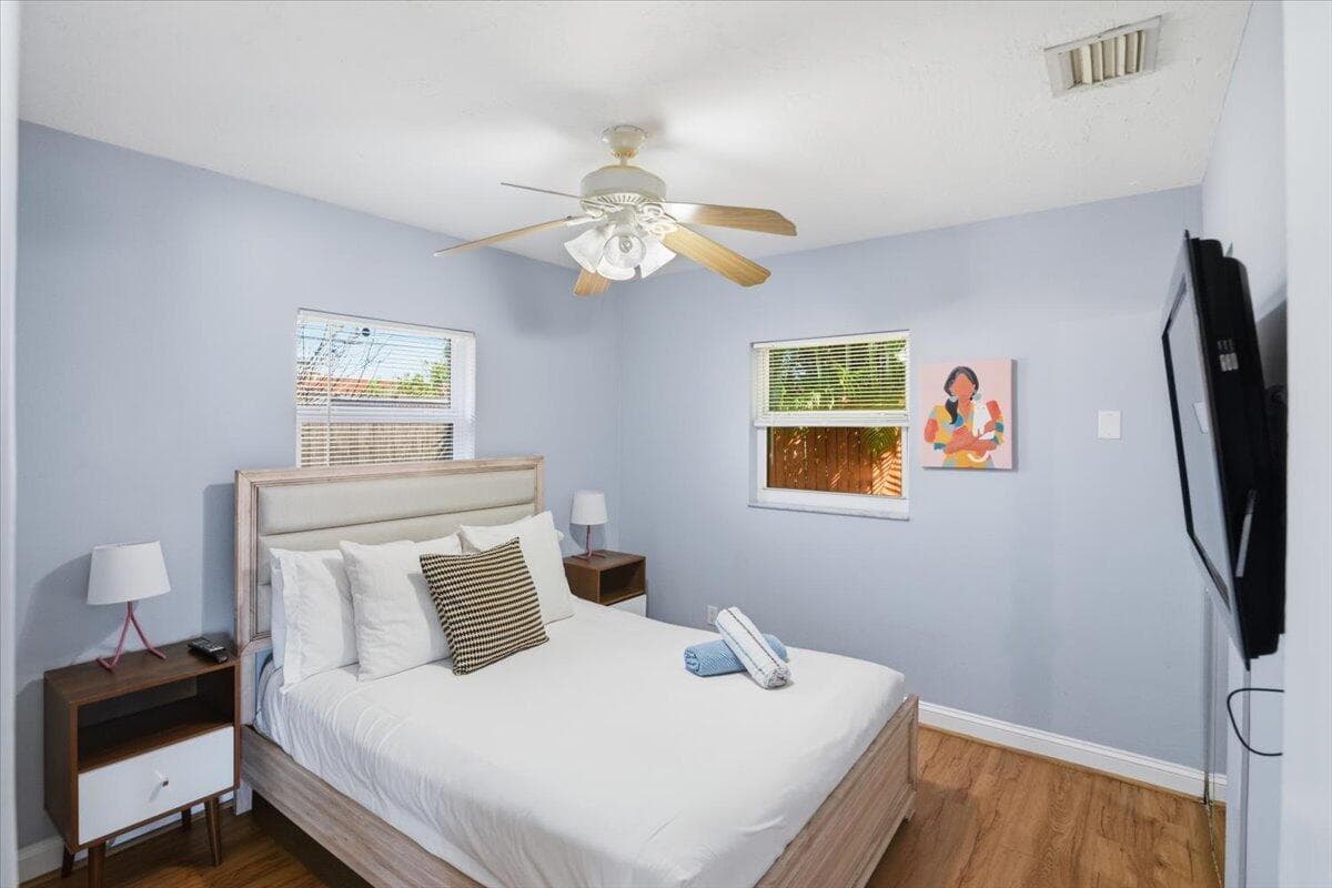 541 NE 58th Court, Fort Lauderdale, FL 33334 — photo 23 of 36