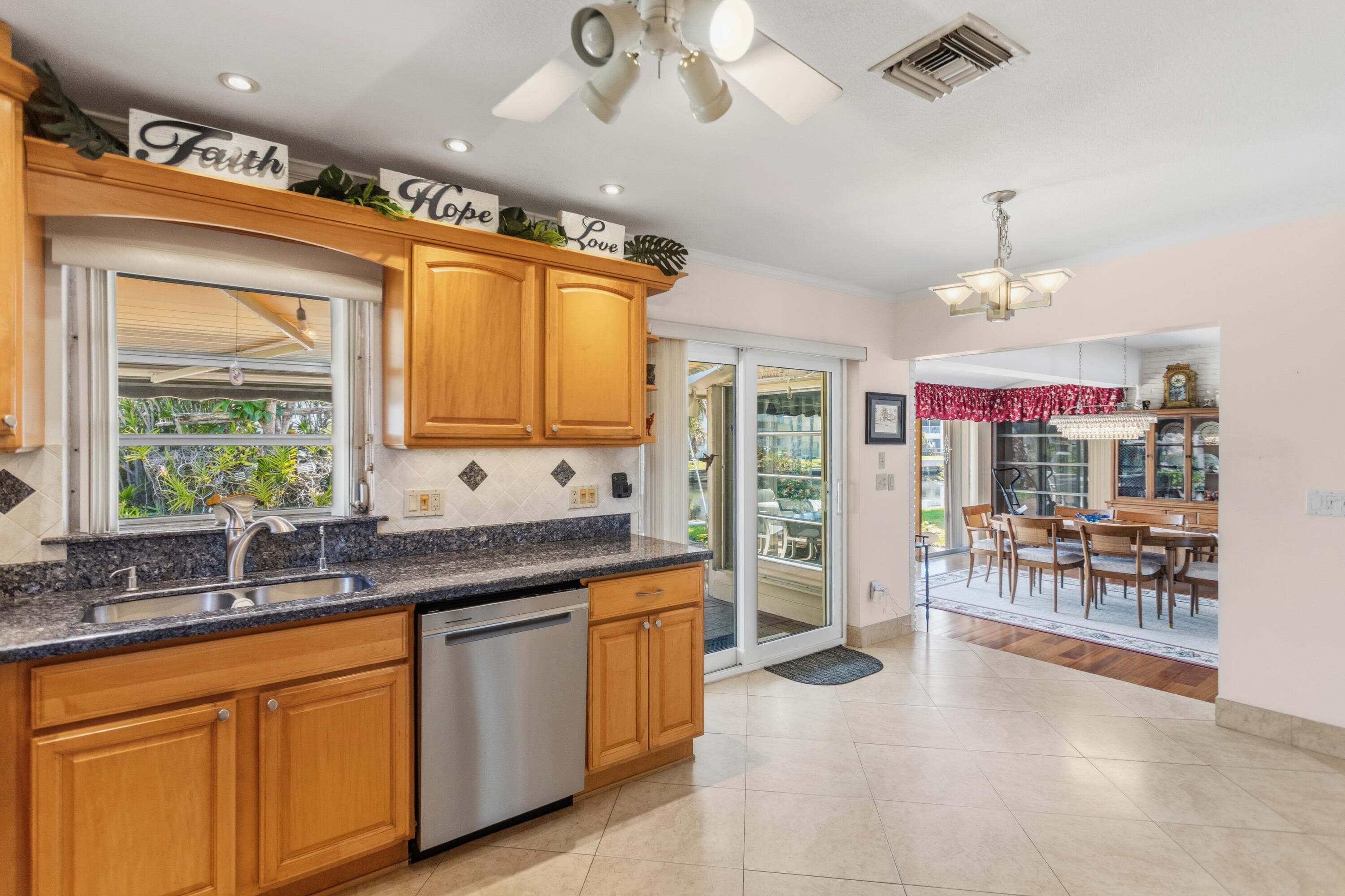 270 SE 5th Terrace, Pompano Beach, FL 33060 — photo 13 of 56