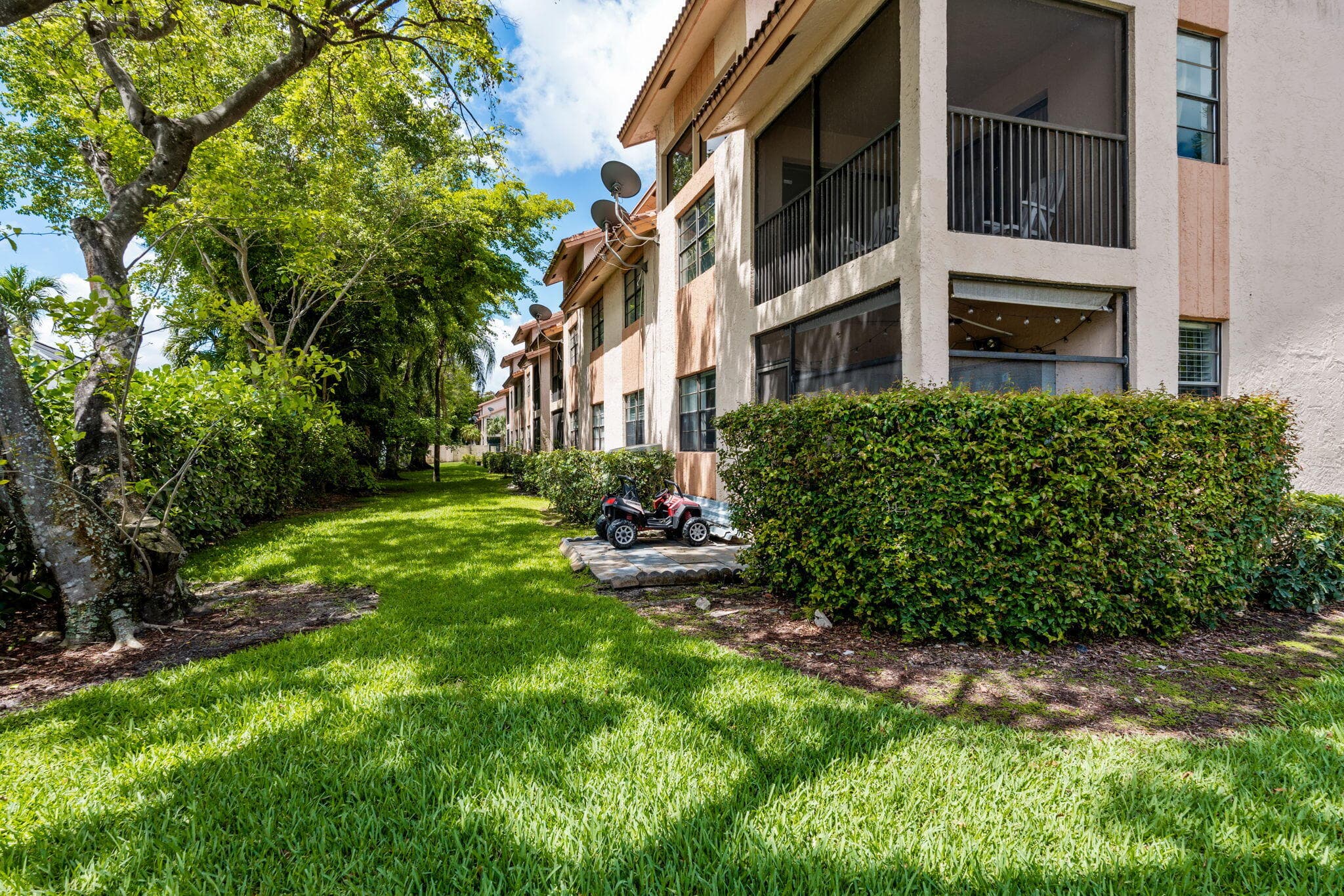 1909 NW 94th Avenue 102a, Coral Springs, FL 33071 — photo 27 of 31