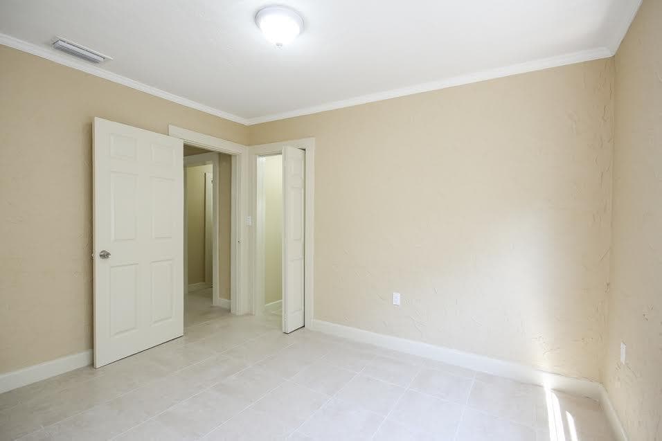 410 Franklin Road, West Palm Beach, FL 33405 — photo 8 of 15