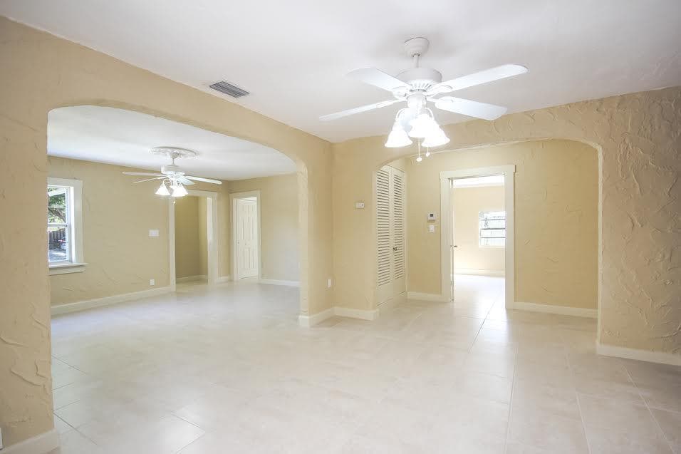 410 Franklin Road, West Palm Beach, FL 33405 — photo 9 of 15
