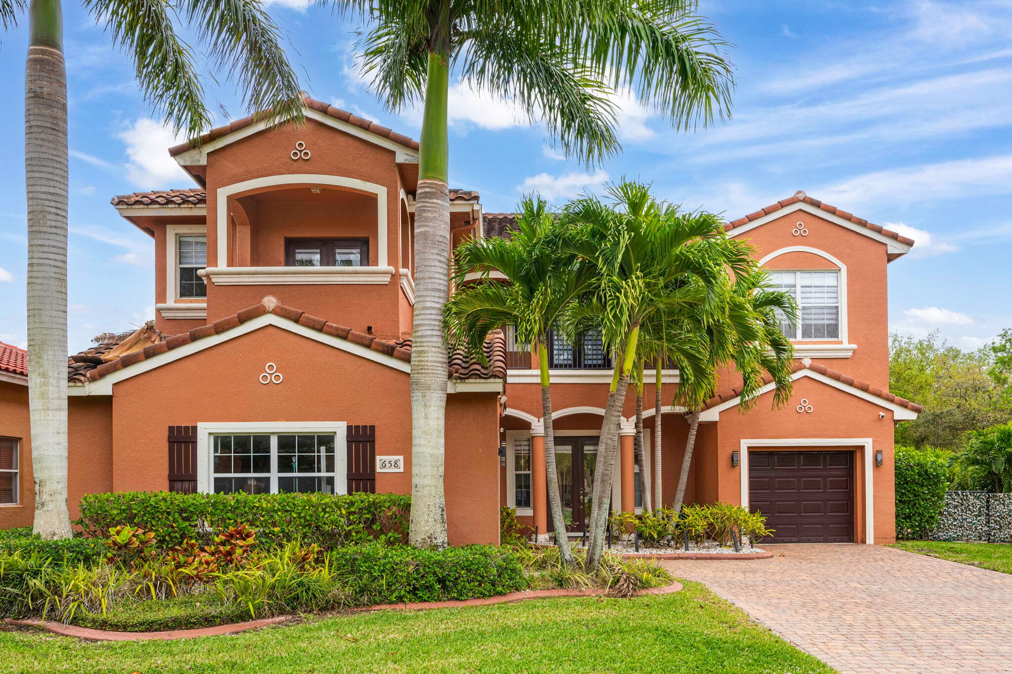 658 Cresta Circle, West Palm Beach, FL 33413 — photo 2 of 44