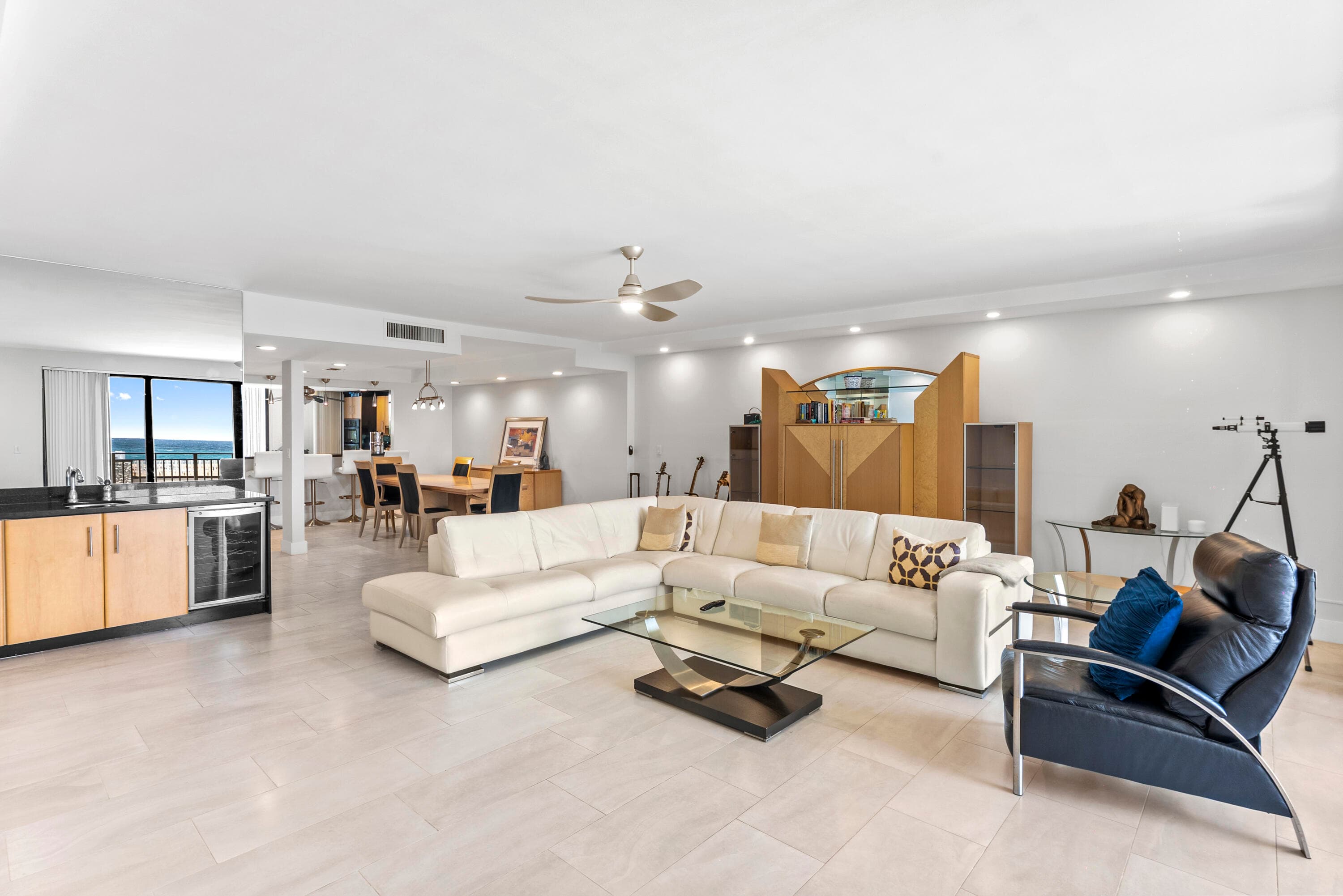 2155 S Ocean Boulevard 11, Delray Beach, FL 33483 — photo 4 of 33