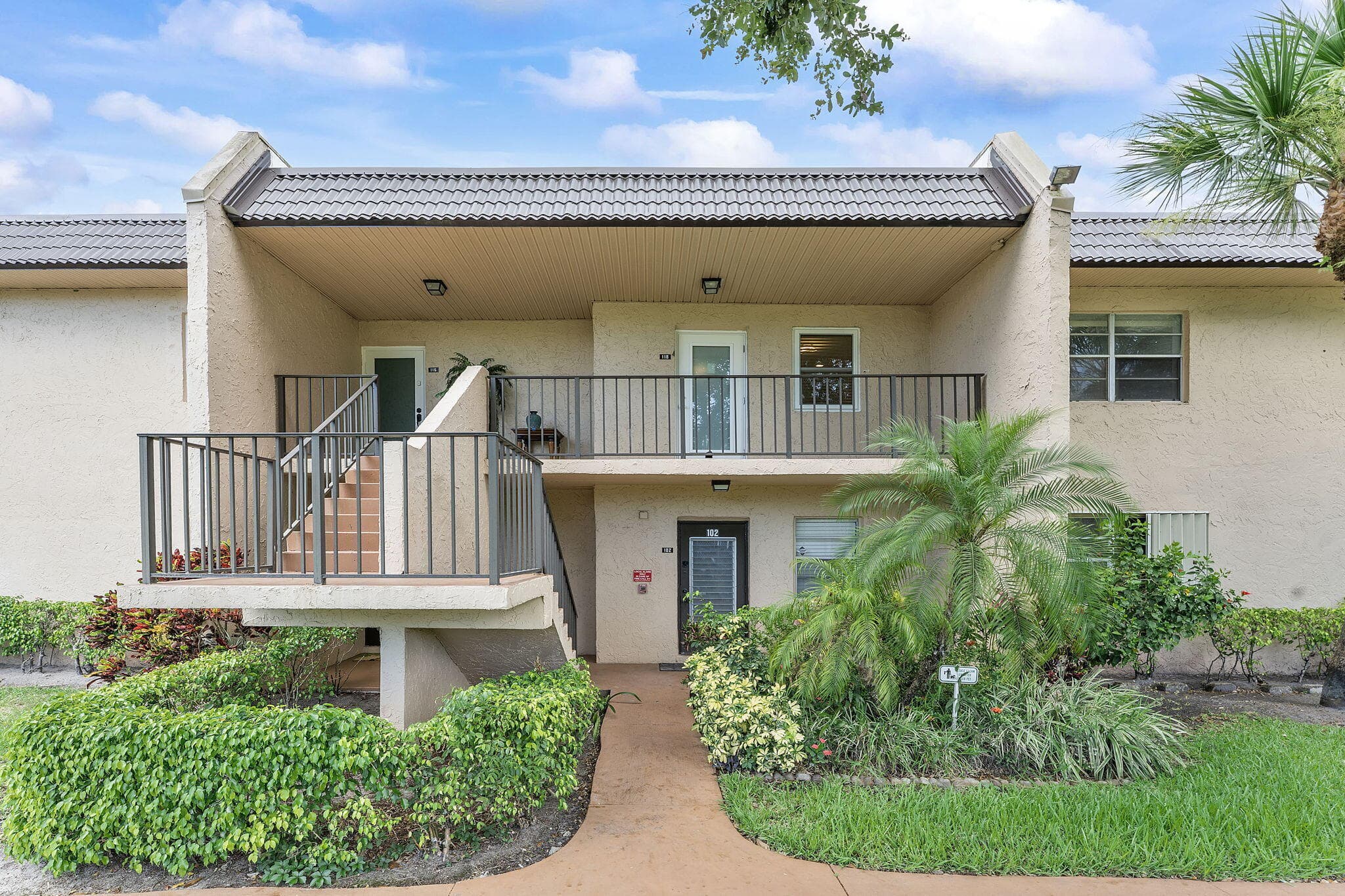 118 Lake Constance Drive, West Palm Beach, FL 33411 — photo 1 of 23