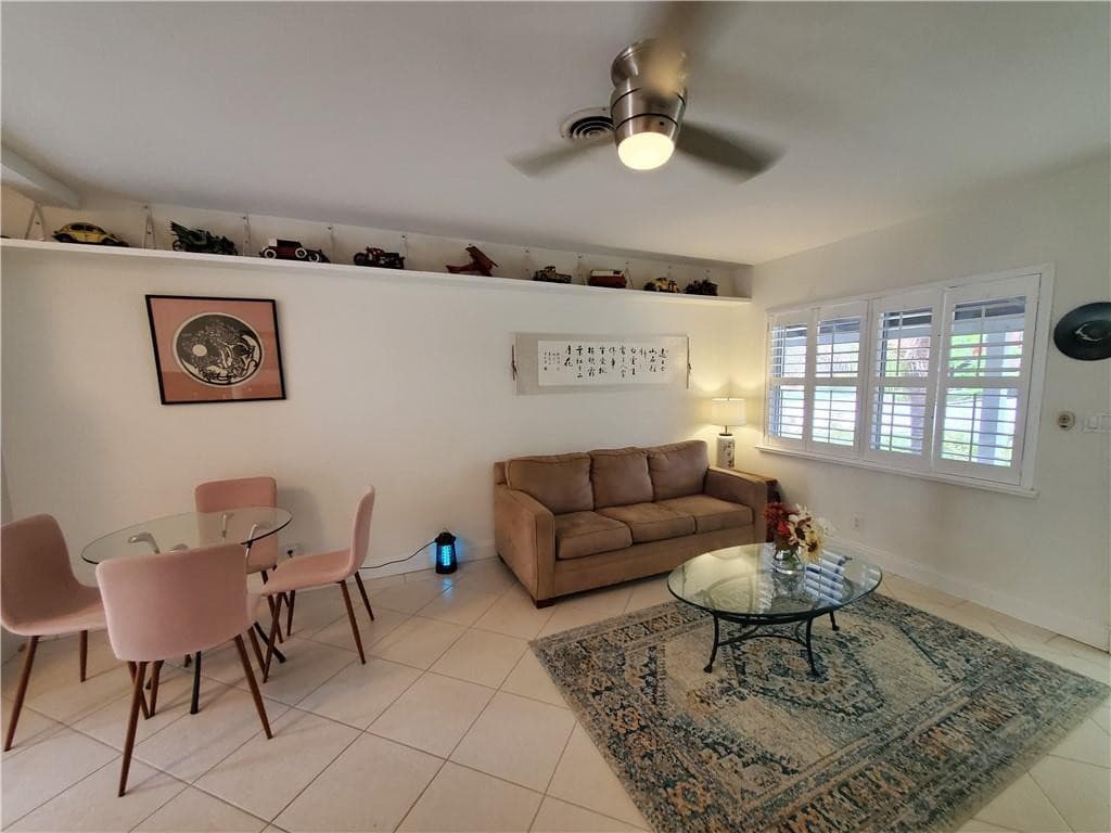 3204 NE 6th Street, Pompano Beach, FL 33062 — photo 8 of 40