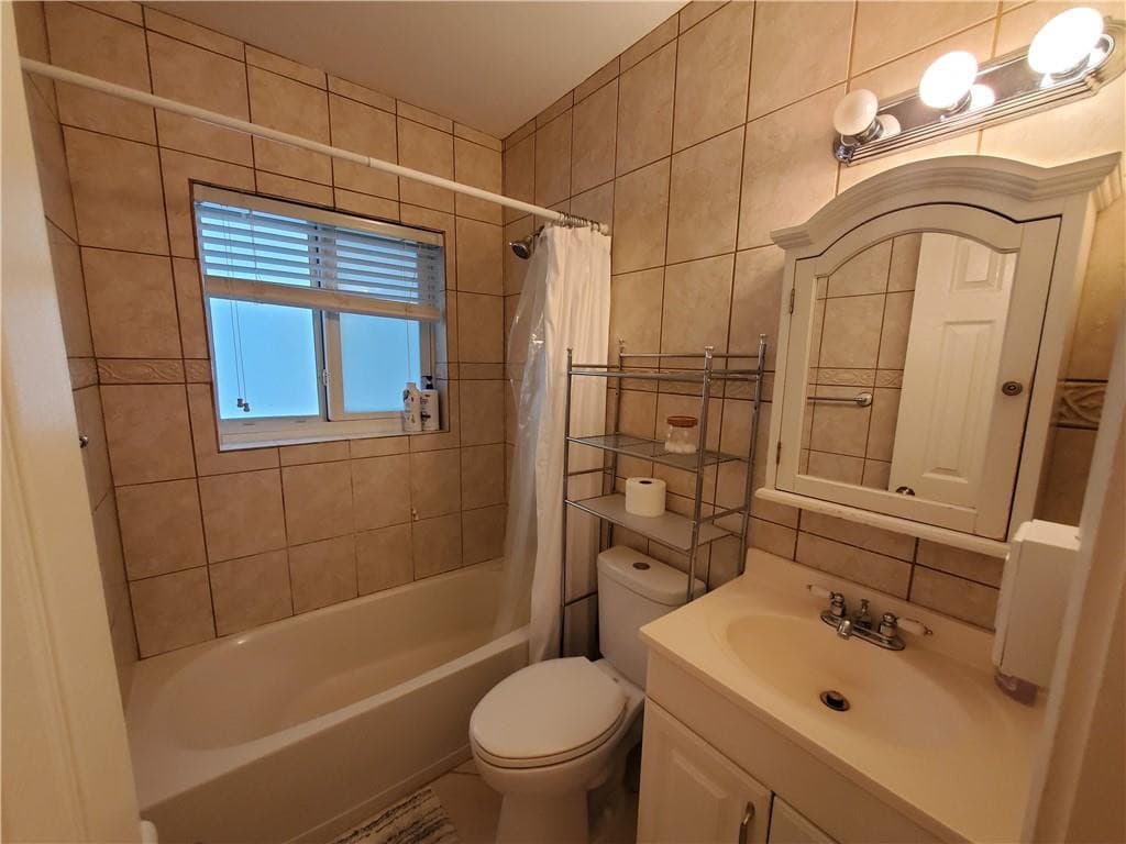 3204 NE 6th Street, Pompano Beach, FL 33062 — photo 15 of 40