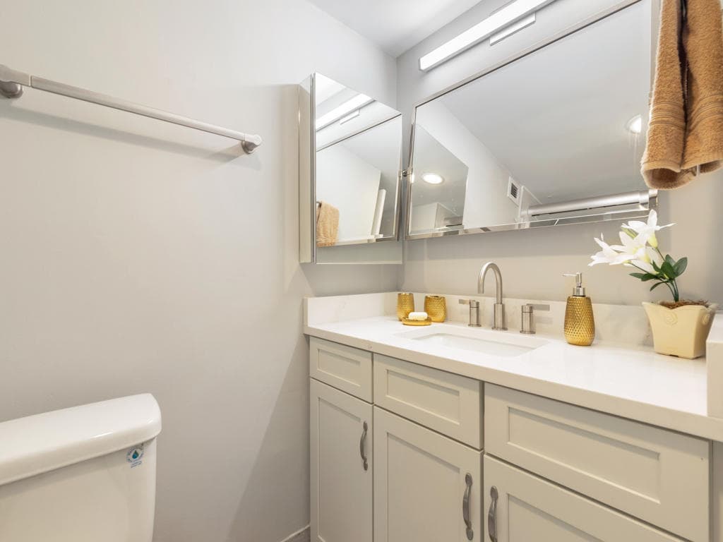 3520 S Ocean Boulevard H404, South Palm Beach, FL 33480 — photo 17 of 33