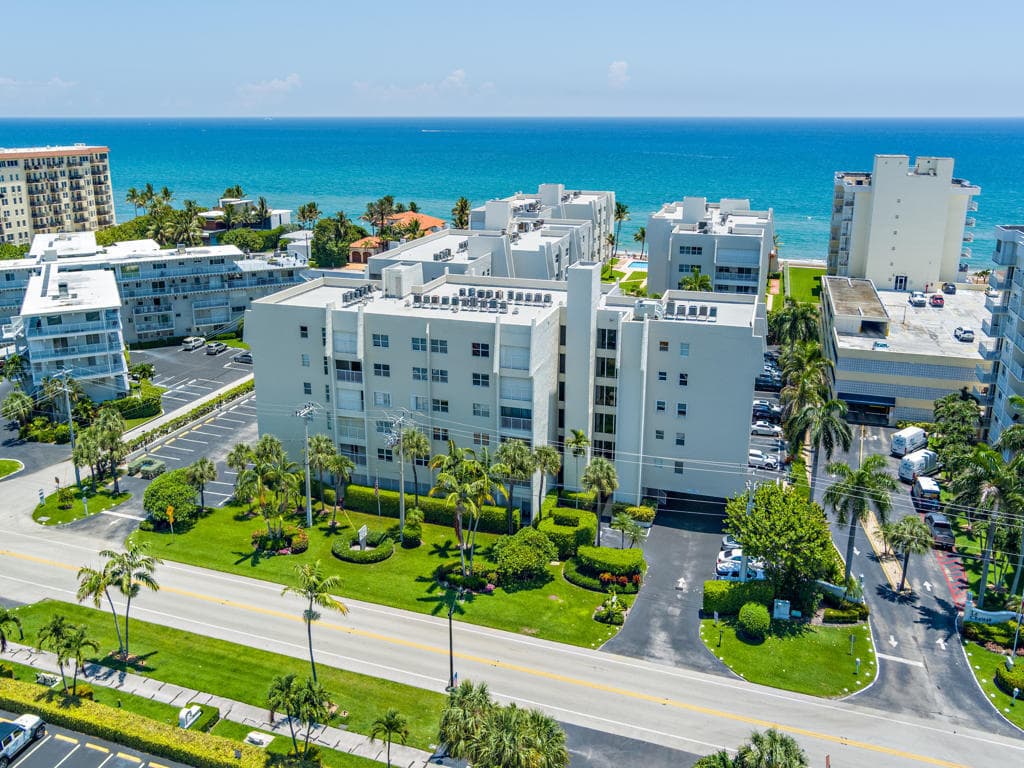 3520 S Ocean Boulevard H404, South Palm Beach, FL 33480 — photo 27 of 33