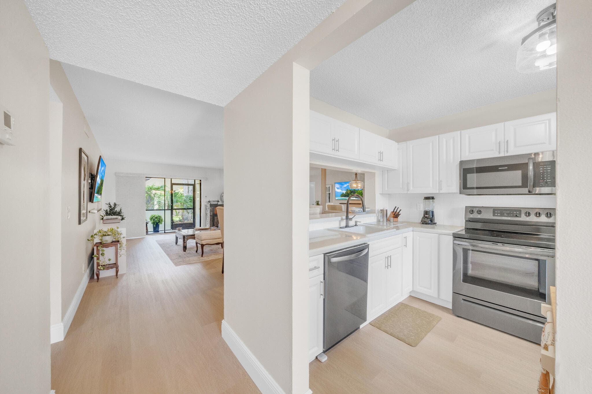 22136 Palms Way 103, Boca Raton, FL 33433 — photo 4 of 42